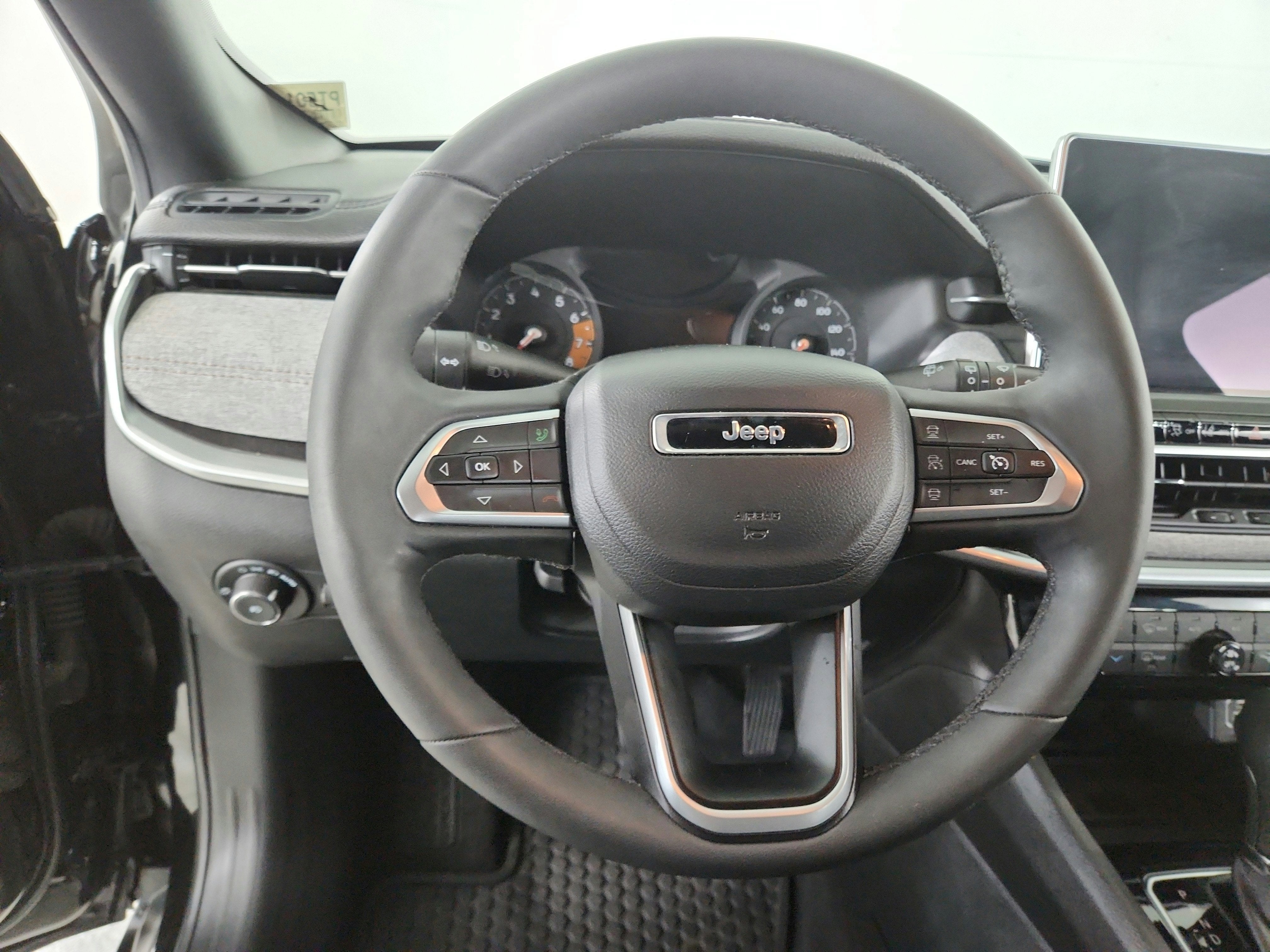 2023 Jeep Compass Latitude Lux FWD