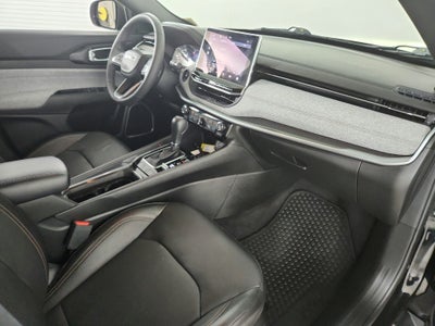 2023 Jeep Compass Latitude Lux FWD