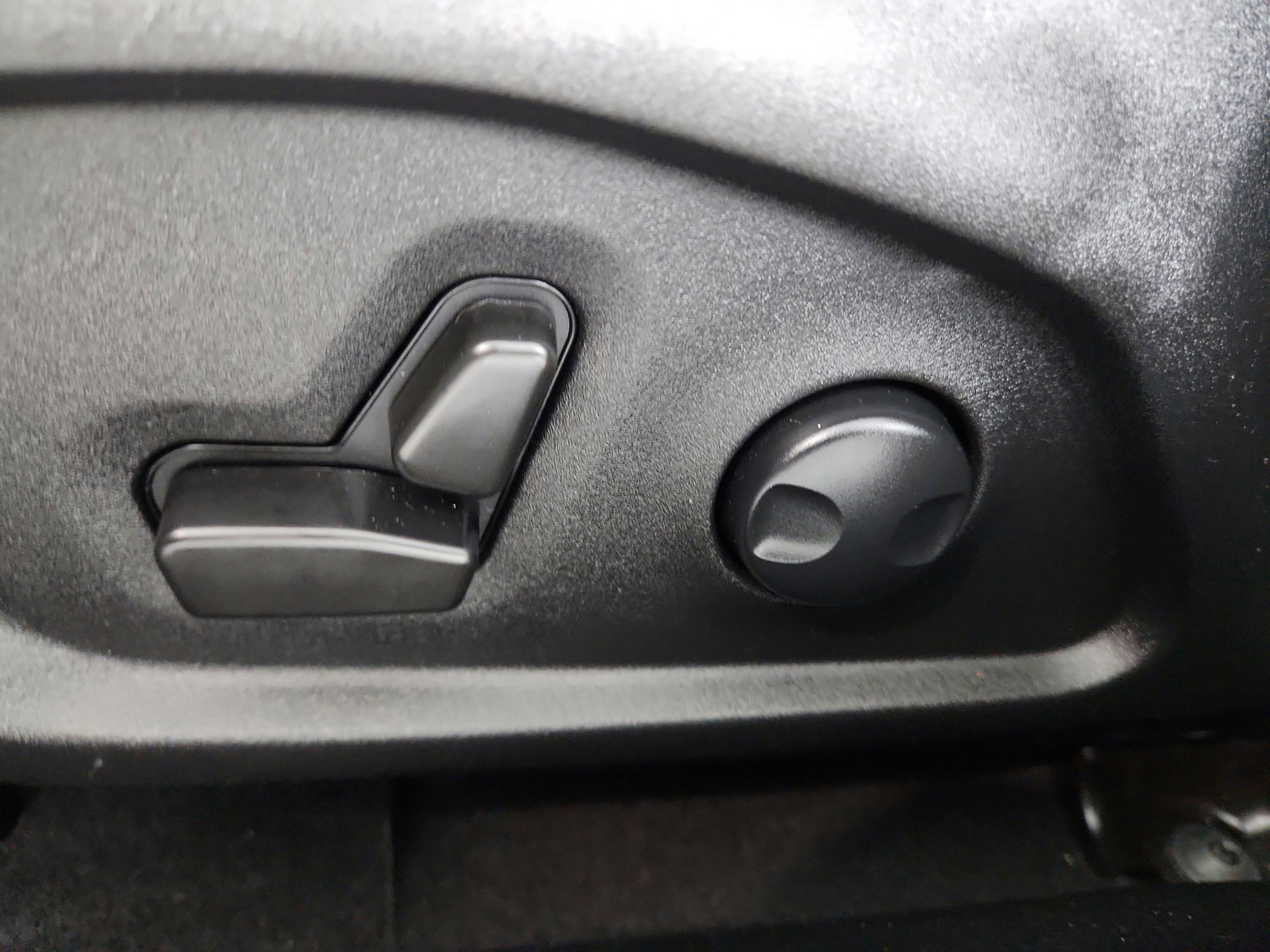 2023 Jeep Compass Latitude Lux FWD