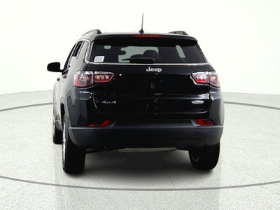 2023 Jeep Compass Latitude Lux FWD