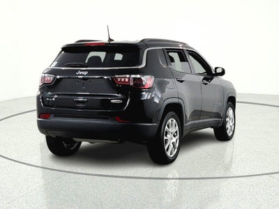 2023 Jeep Compass Latitude Lux FWD