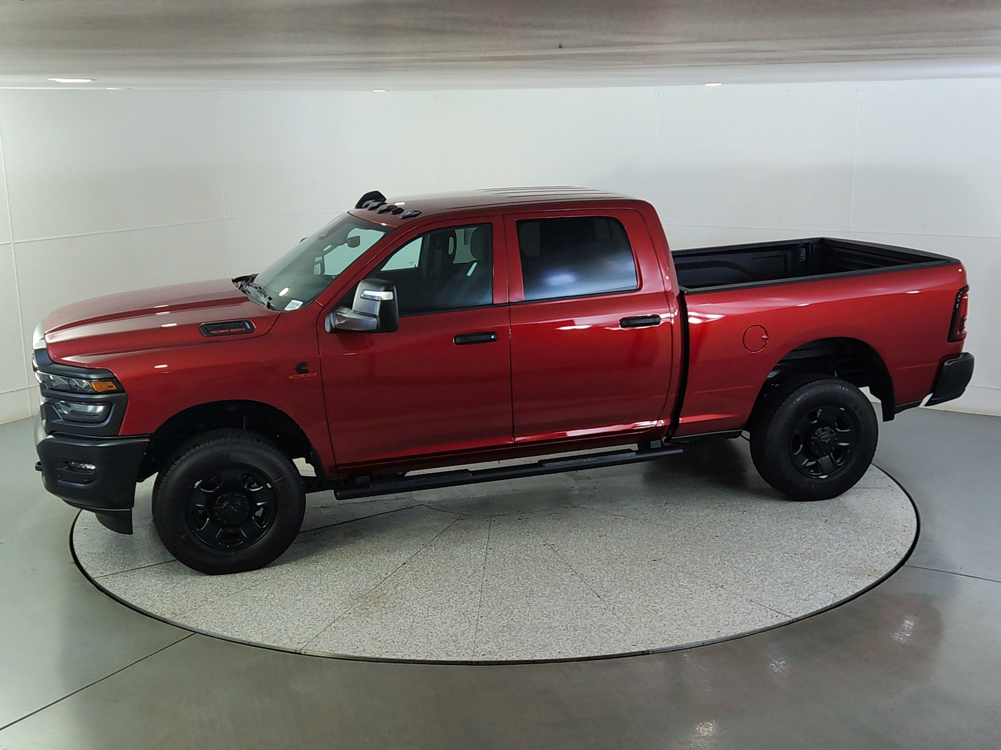 2025 RAM 2500 Tradesman Crew Cab 4x4 6'4' Box