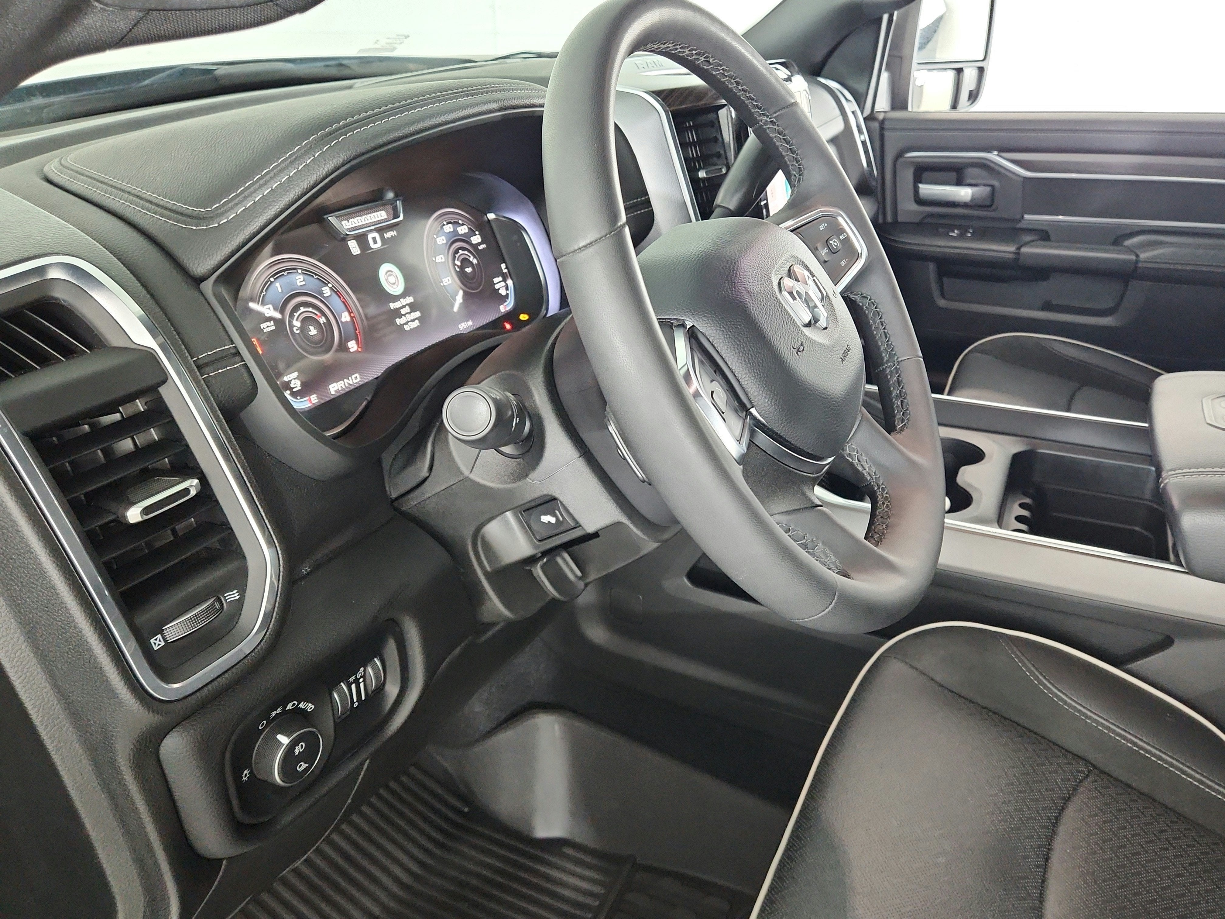 2025 RAM 2500 Laramie Crew Cab 4x4 6'4' Box