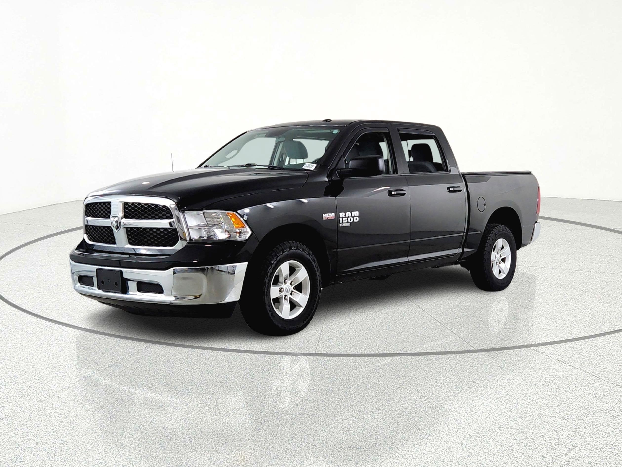 2019 RAM 1500 Classic SLT Crew Cab 4x4 5'7' Box