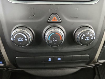 2019 RAM 1500 Classic SLT Crew Cab 4x4 5'7' Box