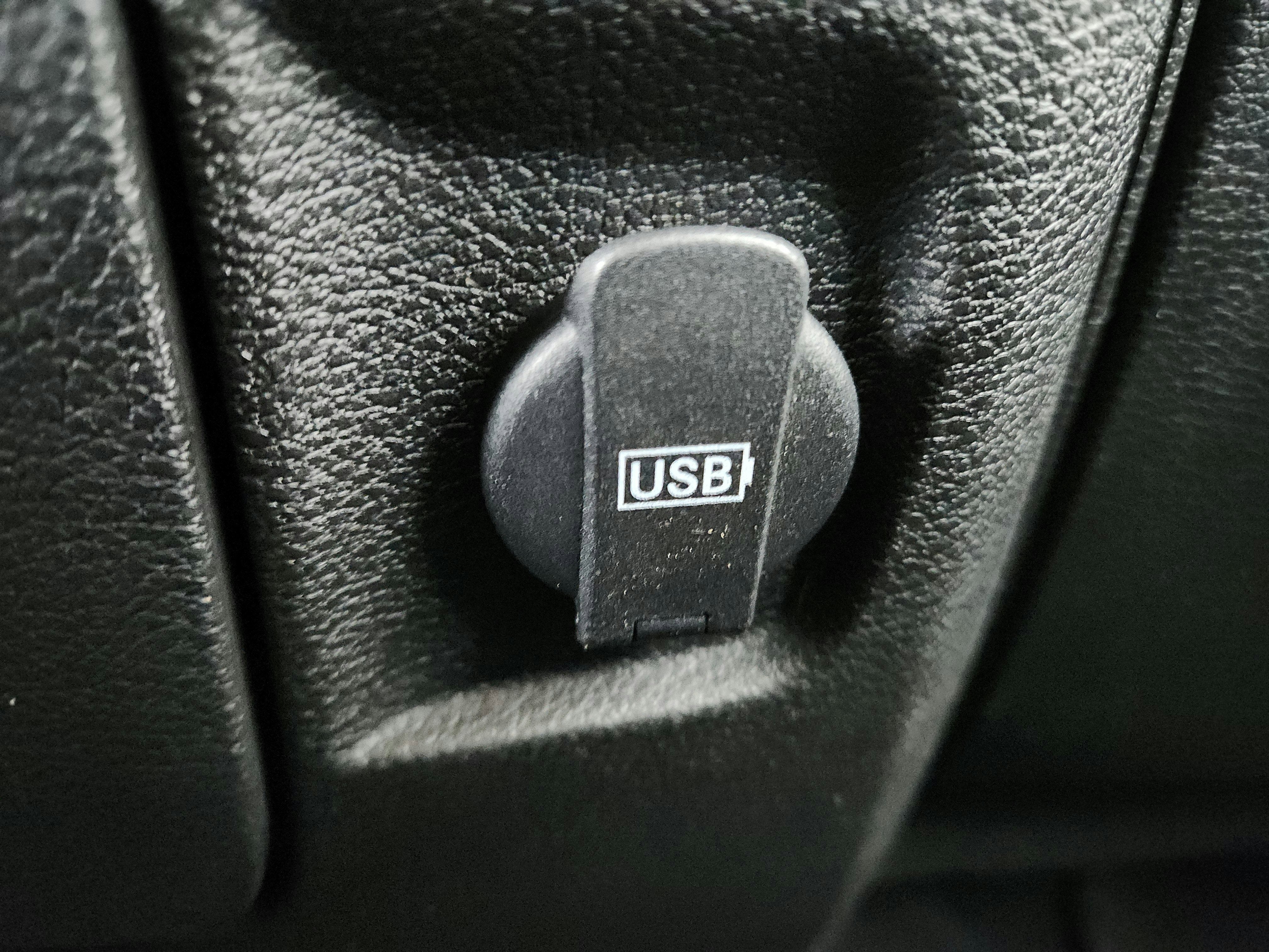 2019 RAM 1500 Classic SLT Crew Cab 4x4 5'7' Box