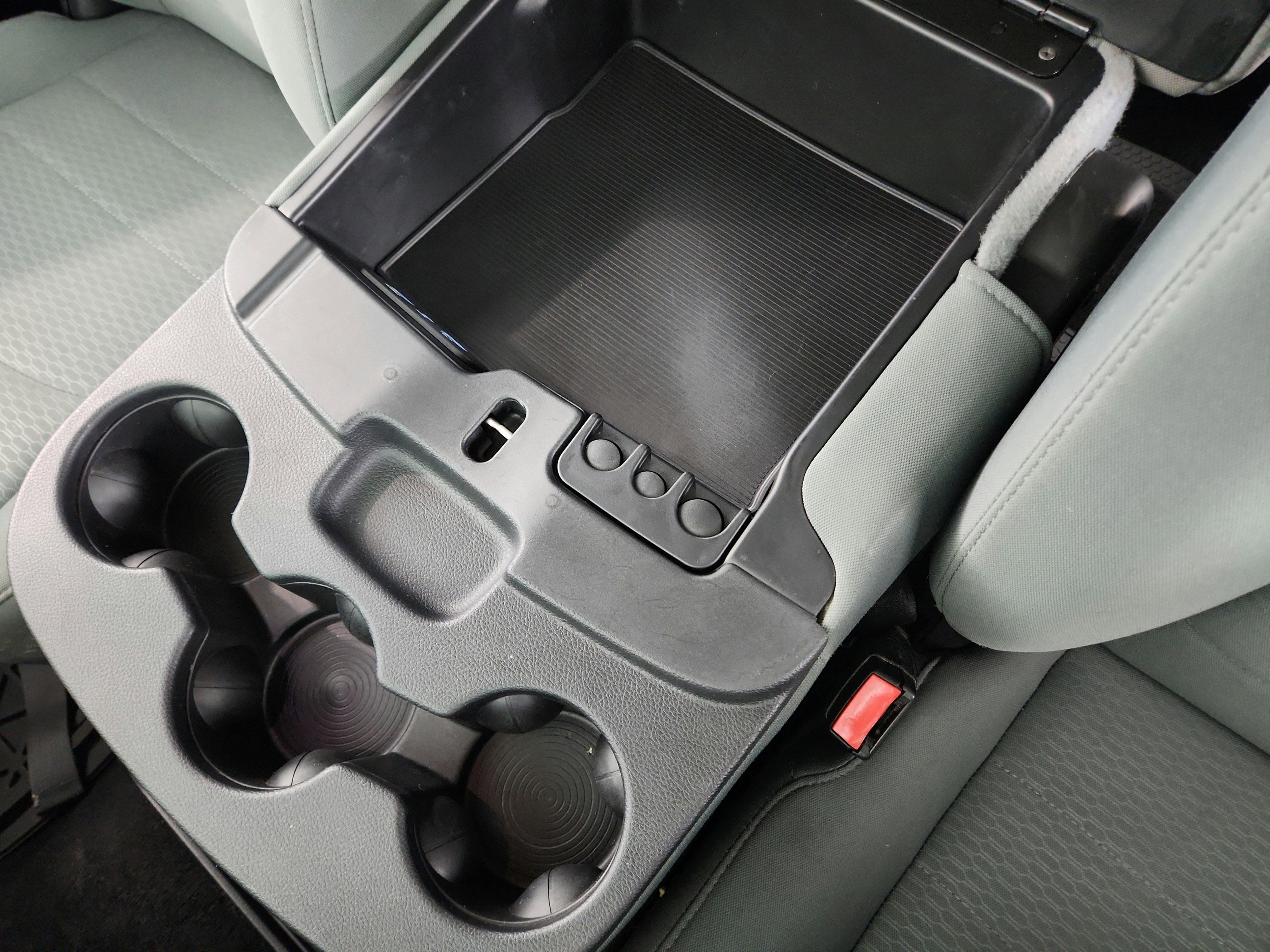 2019 RAM 1500 Classic SLT Crew Cab 4x4 5'7' Box