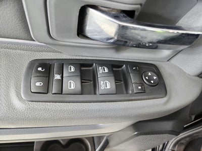 2019 RAM 1500 Classic SLT Crew Cab 4x4 5'7' Box