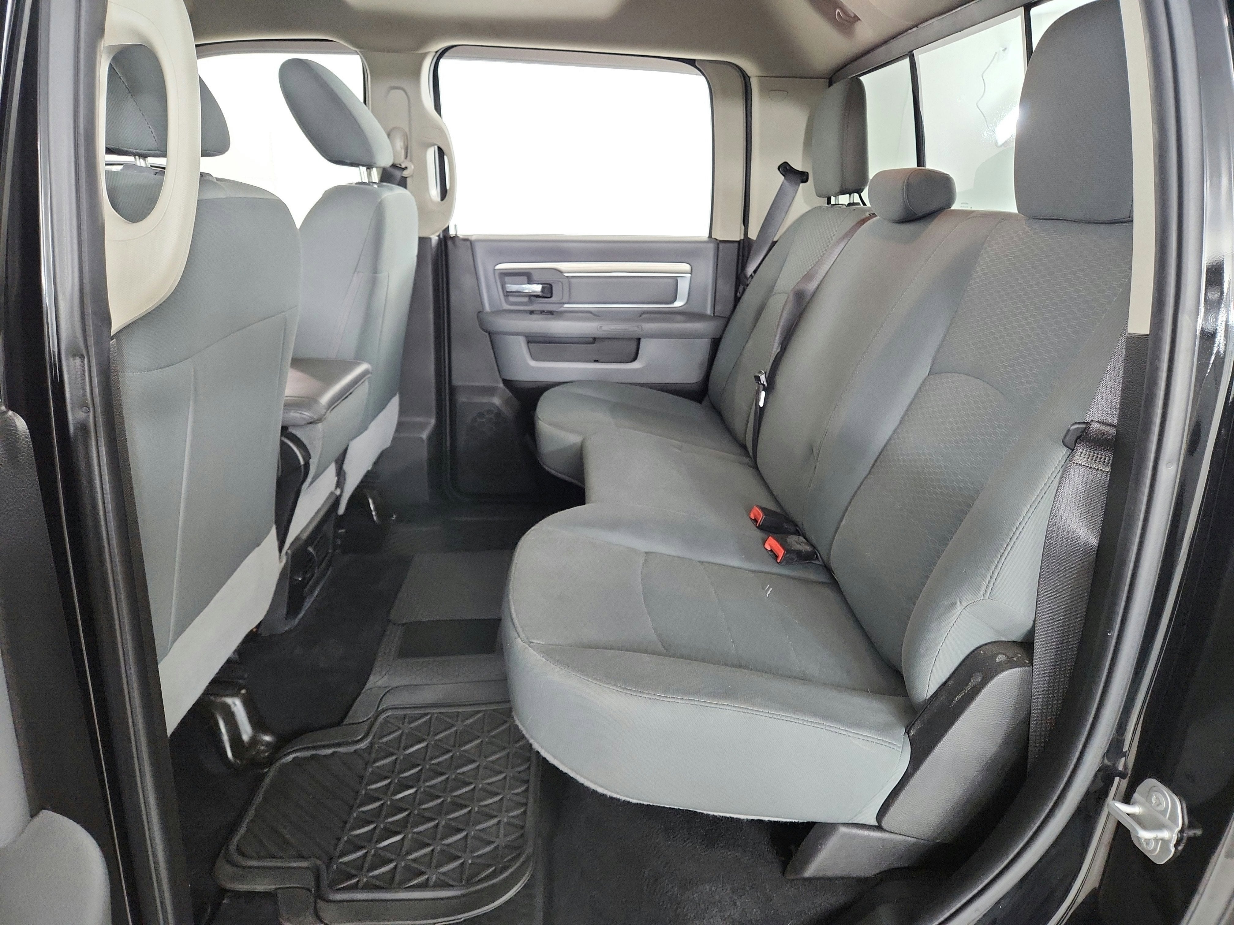 2019 RAM 1500 Classic SLT Crew Cab 4x4 5'7' Box