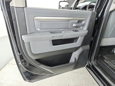 2019 RAM 1500 Classic SLT Crew Cab 4x4 5'7' Box