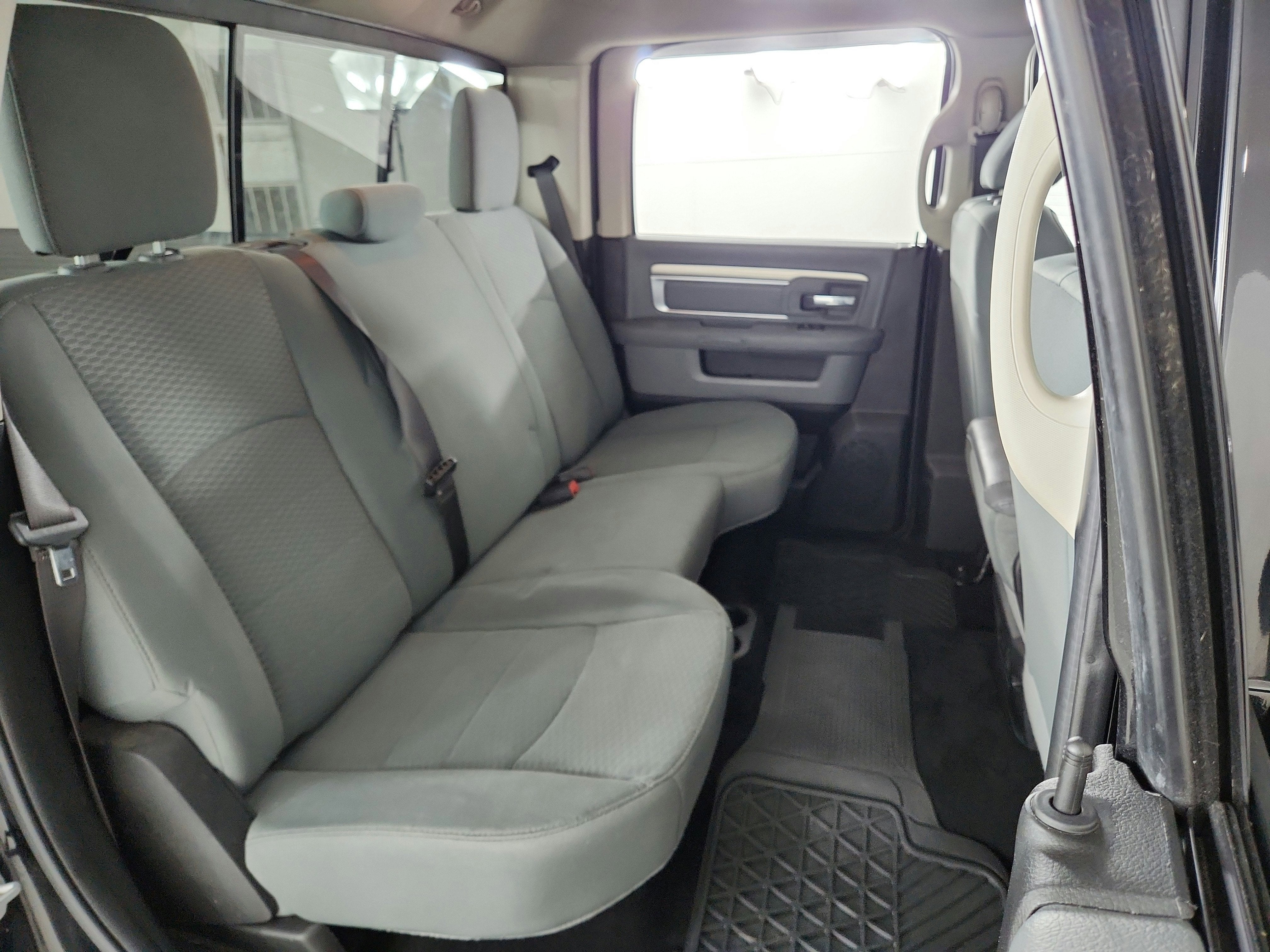 2019 RAM 1500 Classic SLT Crew Cab 4x4 5'7' Box