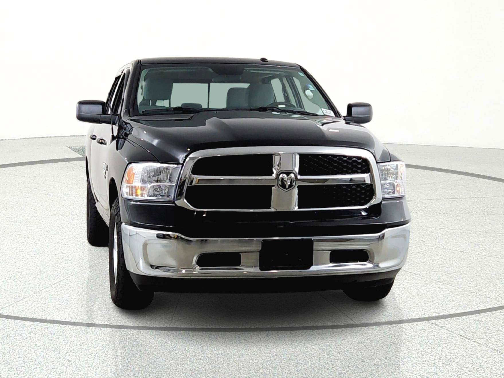 2019 RAM 1500 Classic SLT Crew Cab 4x4 5'7' Box