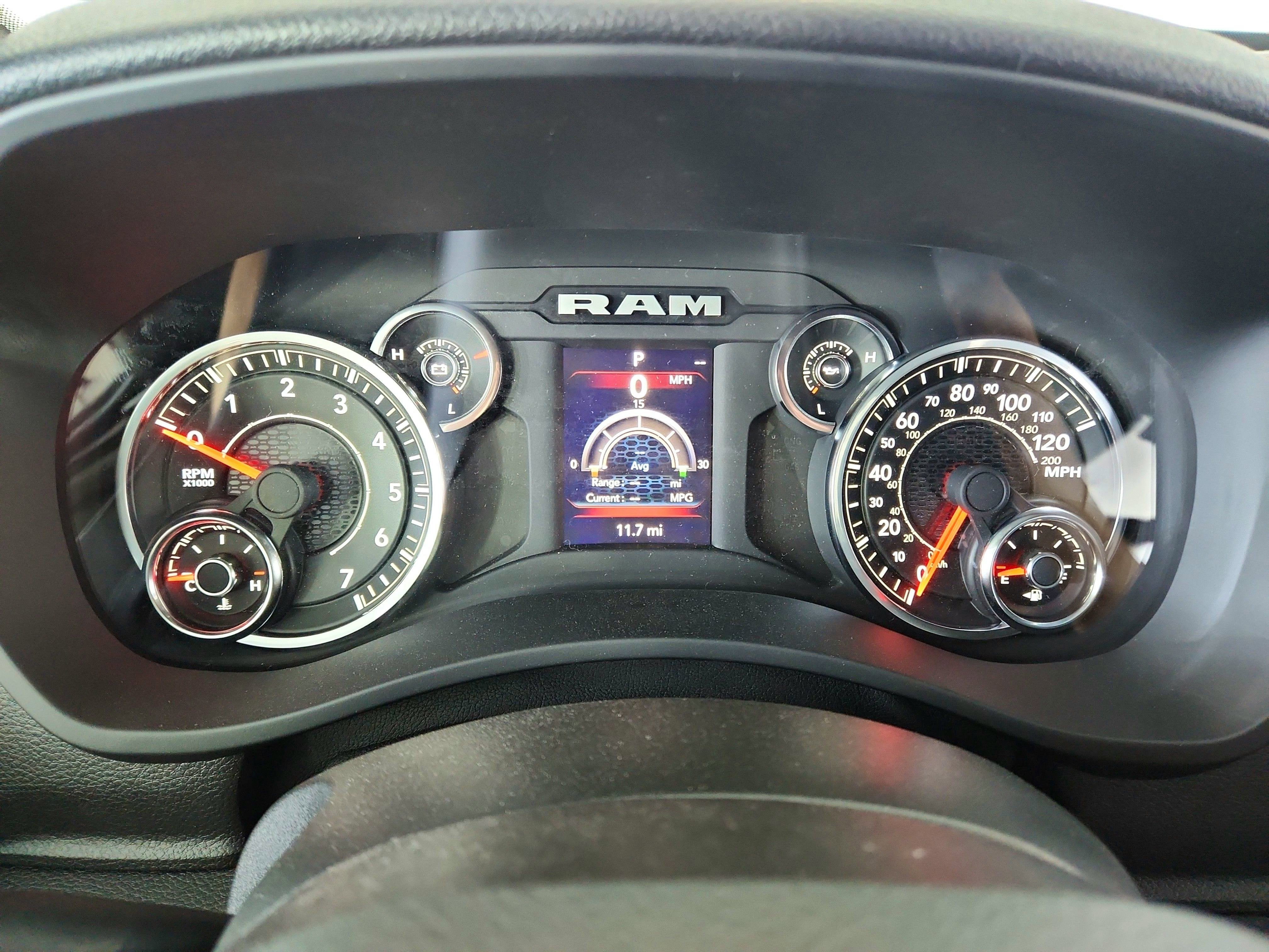 2024 RAM 2500 Tradesman Crew Cab 4x4 6'4' Box