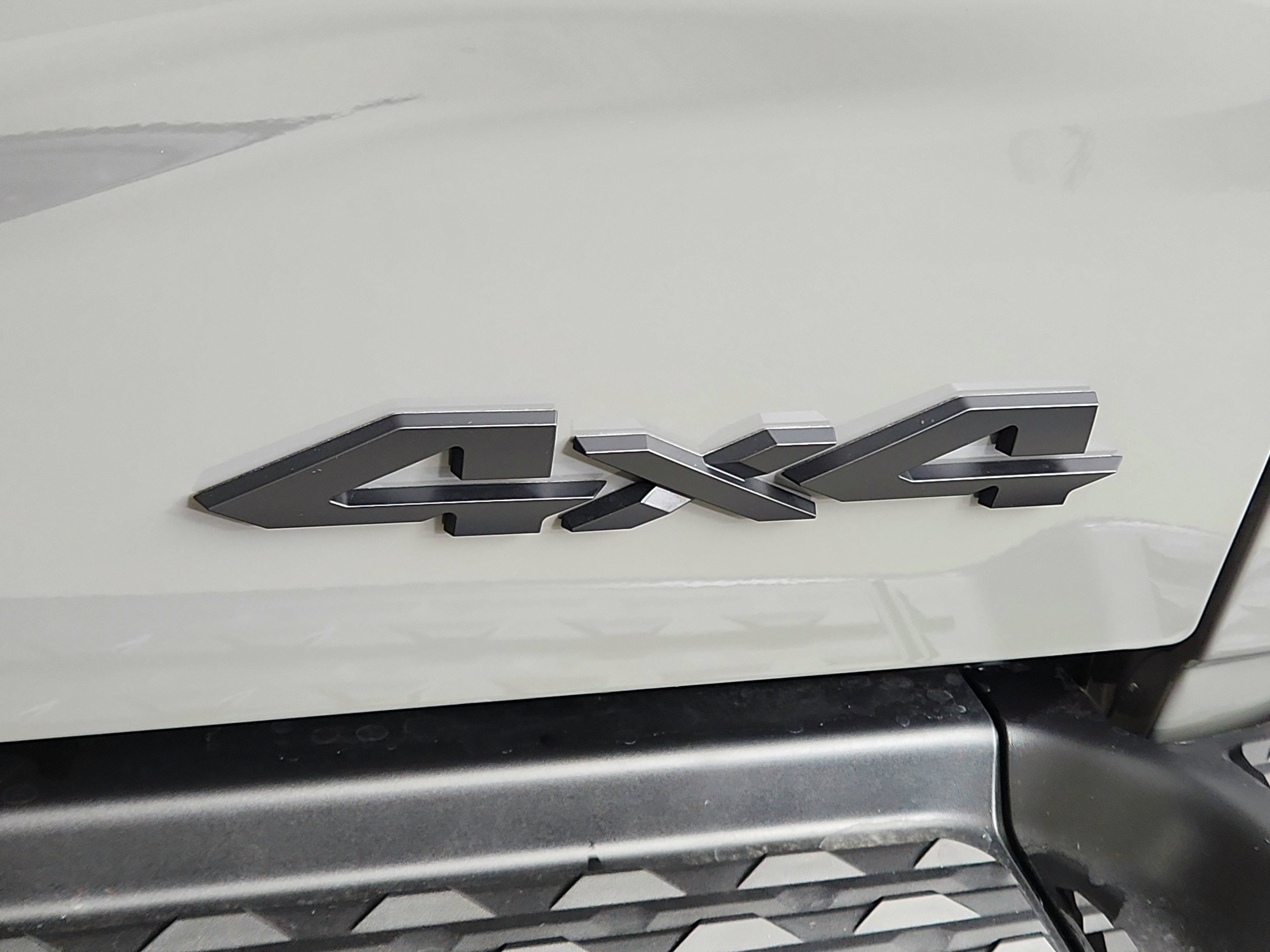 2026 RAM 2500 Tradesman Crew Cab 4x4 6'4' Box