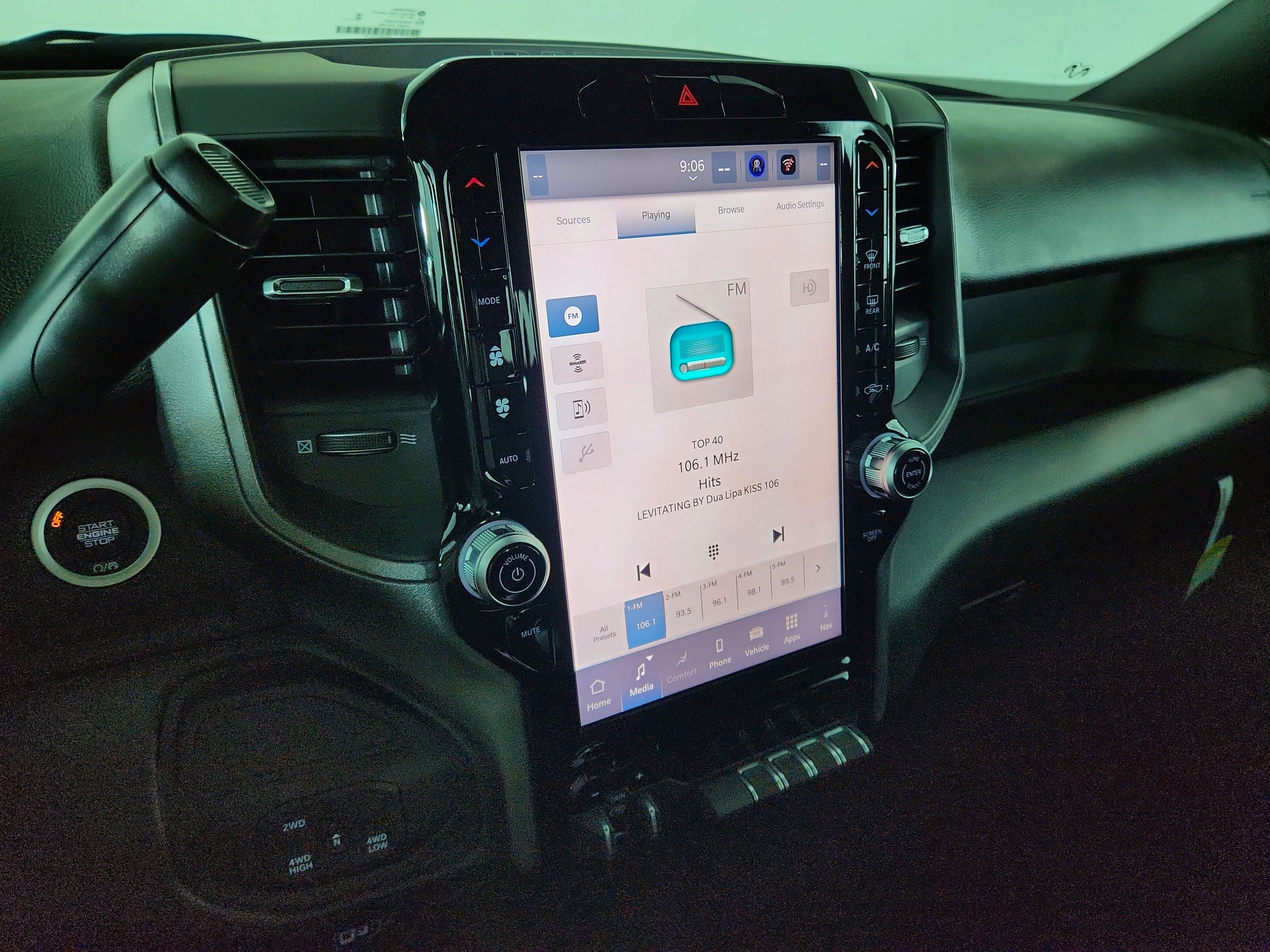 2026 RAM 2500 Tradesman Crew Cab 4x4 6'4' Box