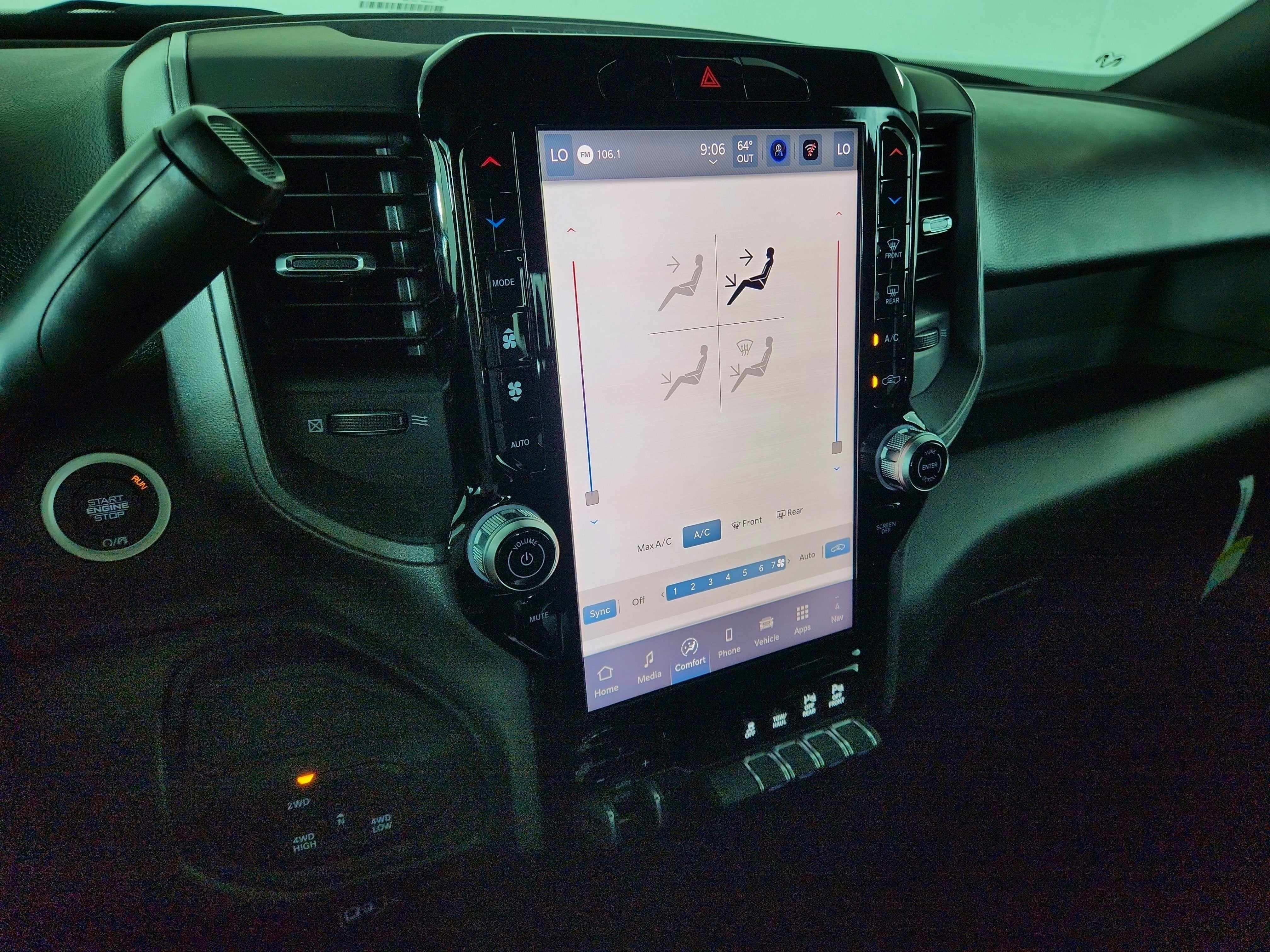 2026 RAM 2500 Tradesman Crew Cab 4x4 6'4' Box