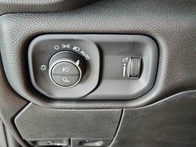 2026 RAM 2500 Tradesman Crew Cab 4x4 6'4' Box