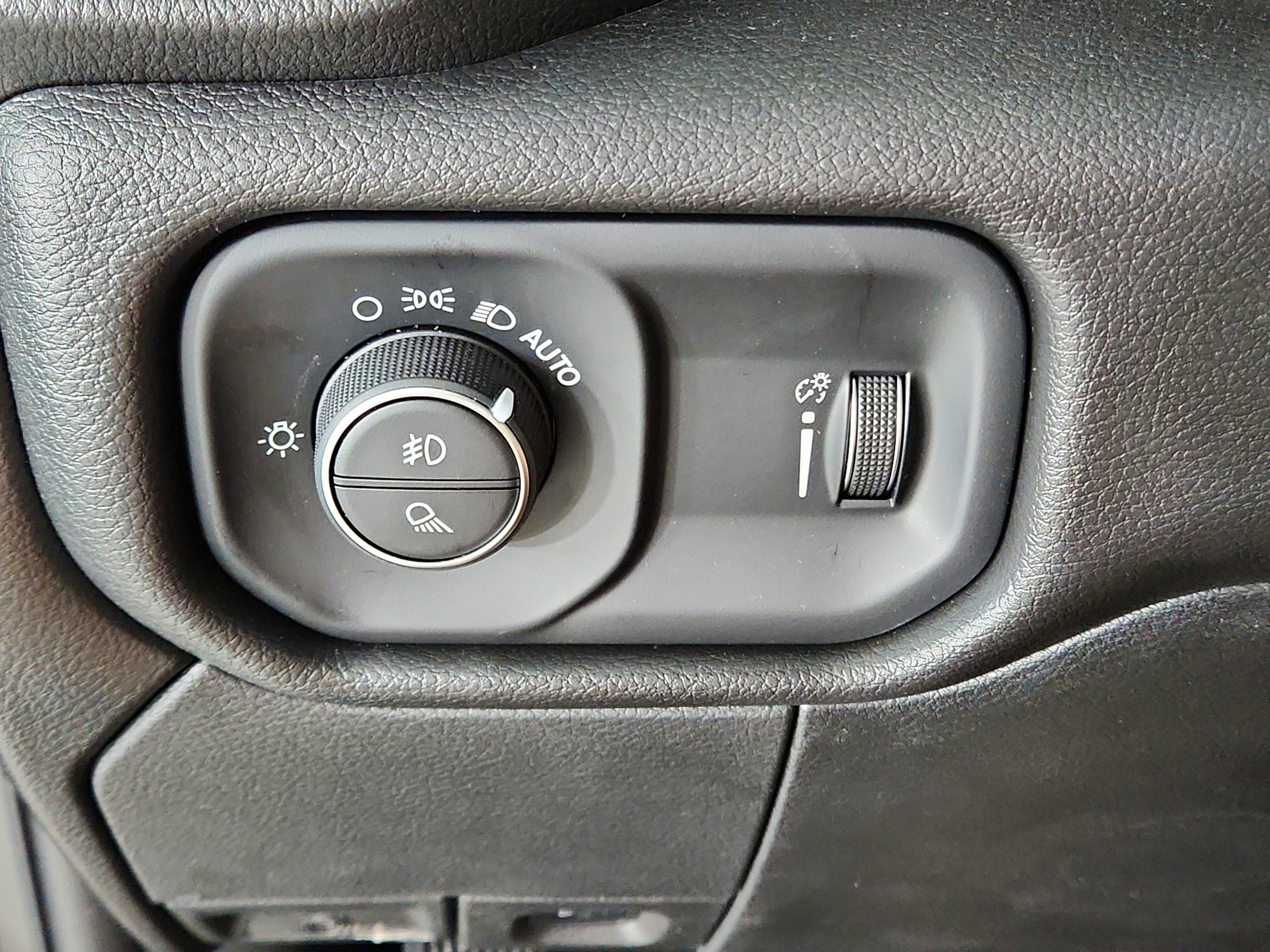 2026 RAM 2500 Tradesman Crew Cab 4x4 6'4' Box