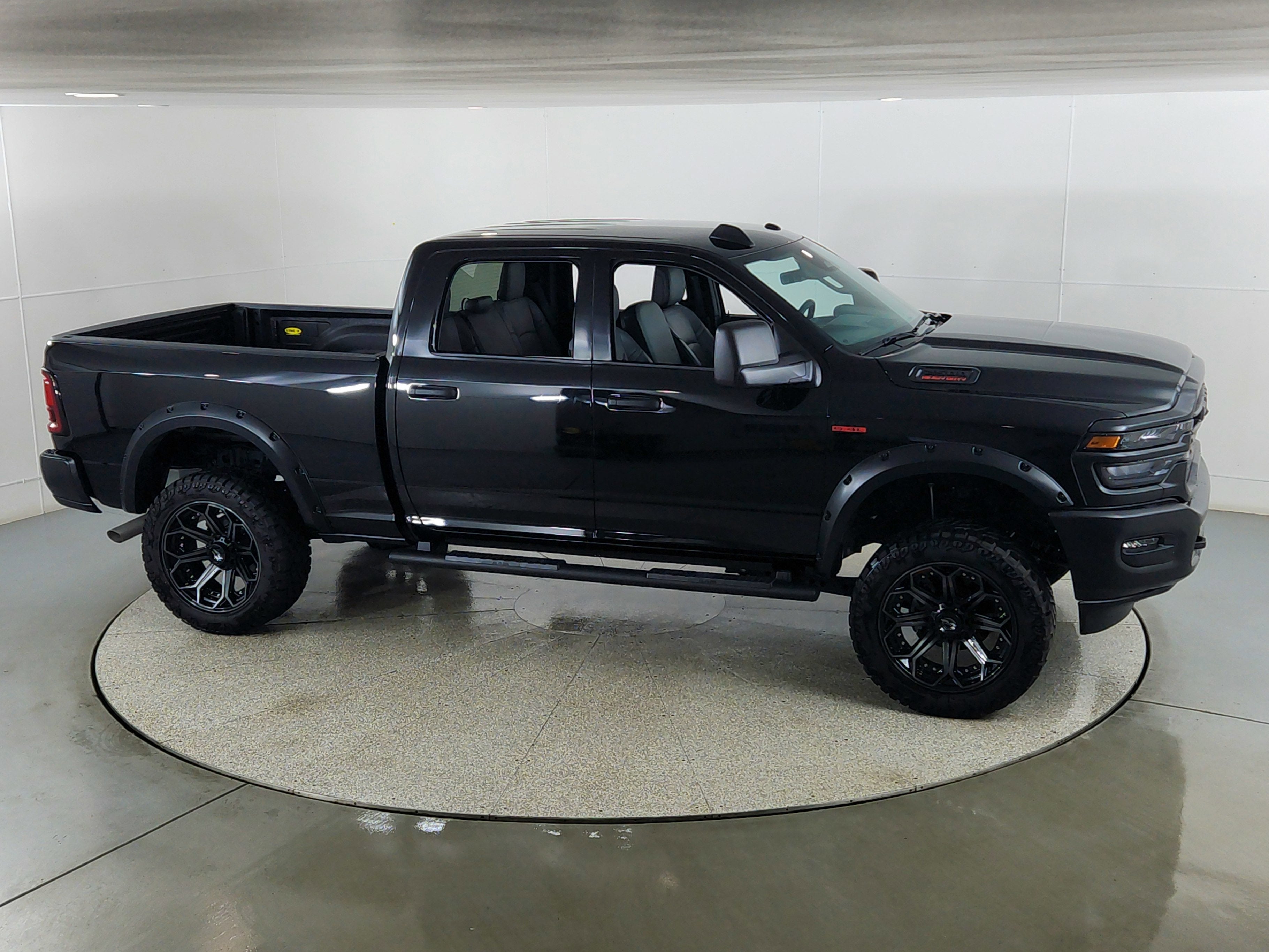 2025 RAM 2500 Tradesman Crew Cab 4x4 6'4' Box