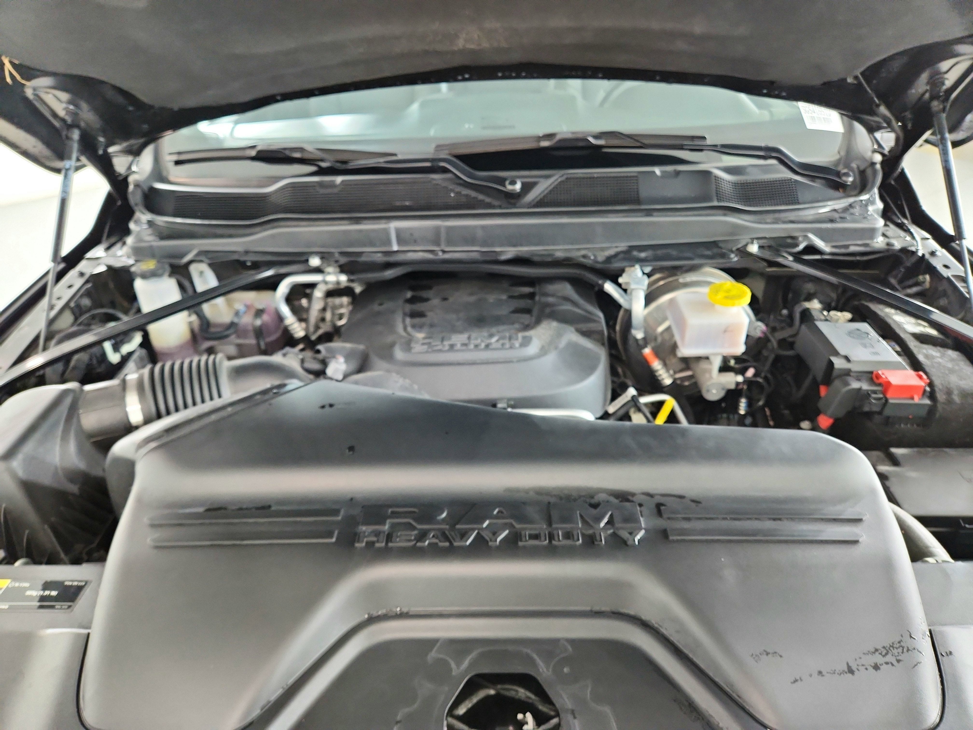 2025 RAM 2500 Tradesman Crew Cab 4x4 6'4' Box