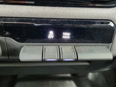 2025 RAM 2500 Tradesman Crew Cab 4x4 6'4' Box