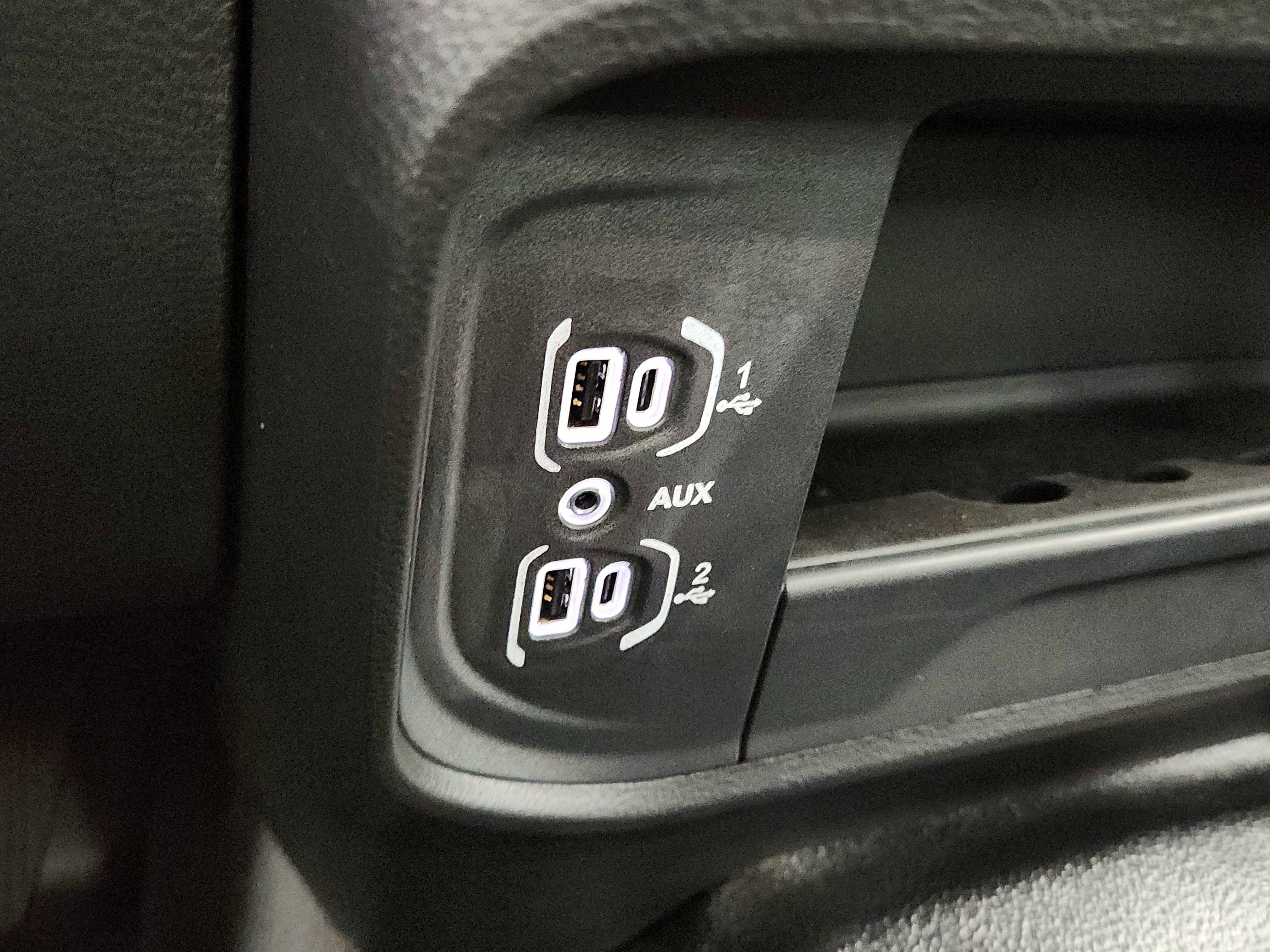 2025 RAM 2500 Tradesman Crew Cab 4x4 6'4' Box