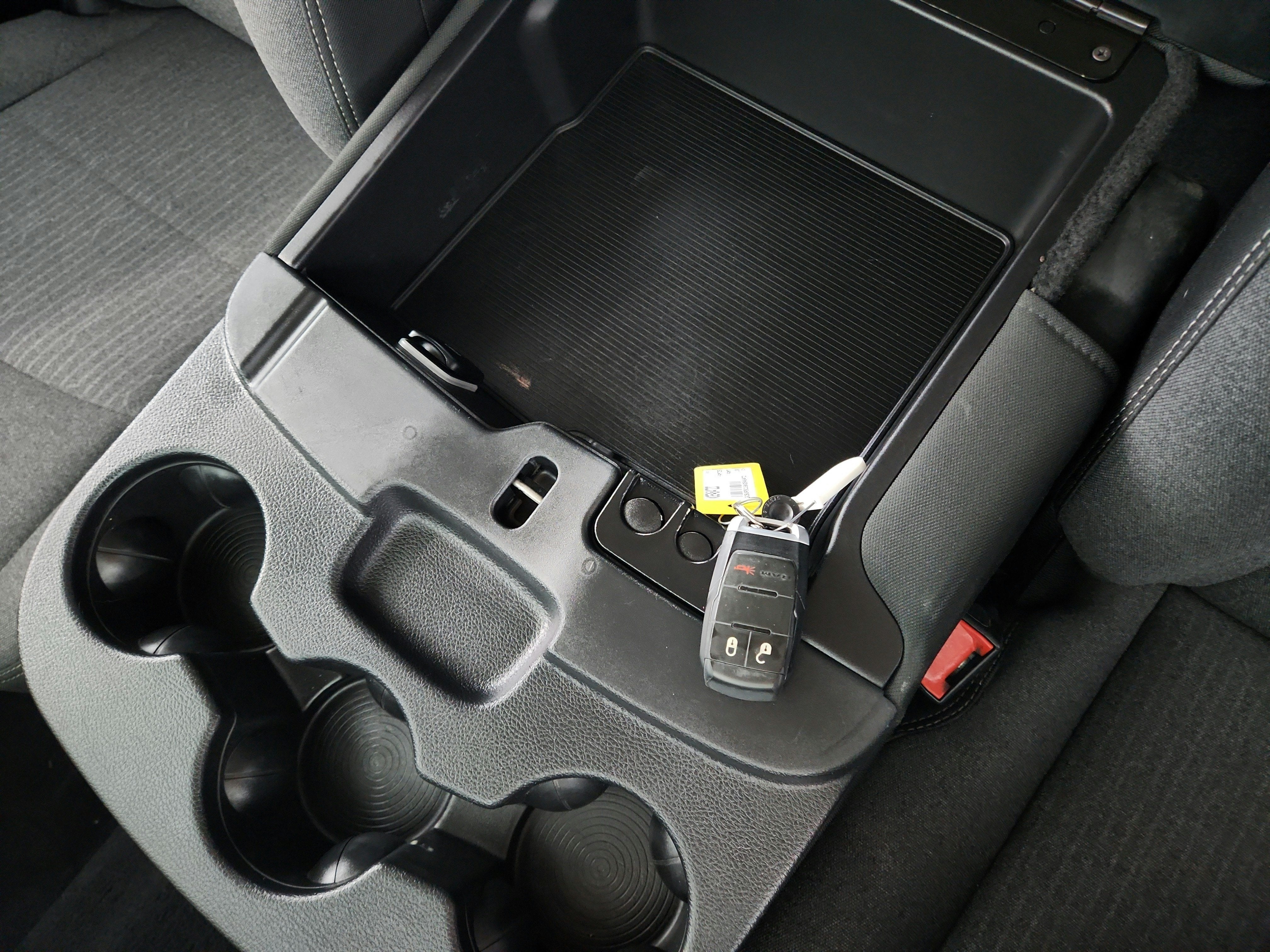 2019 RAM 2500 Tradesman Crew Cab 4x4 6'4' Box