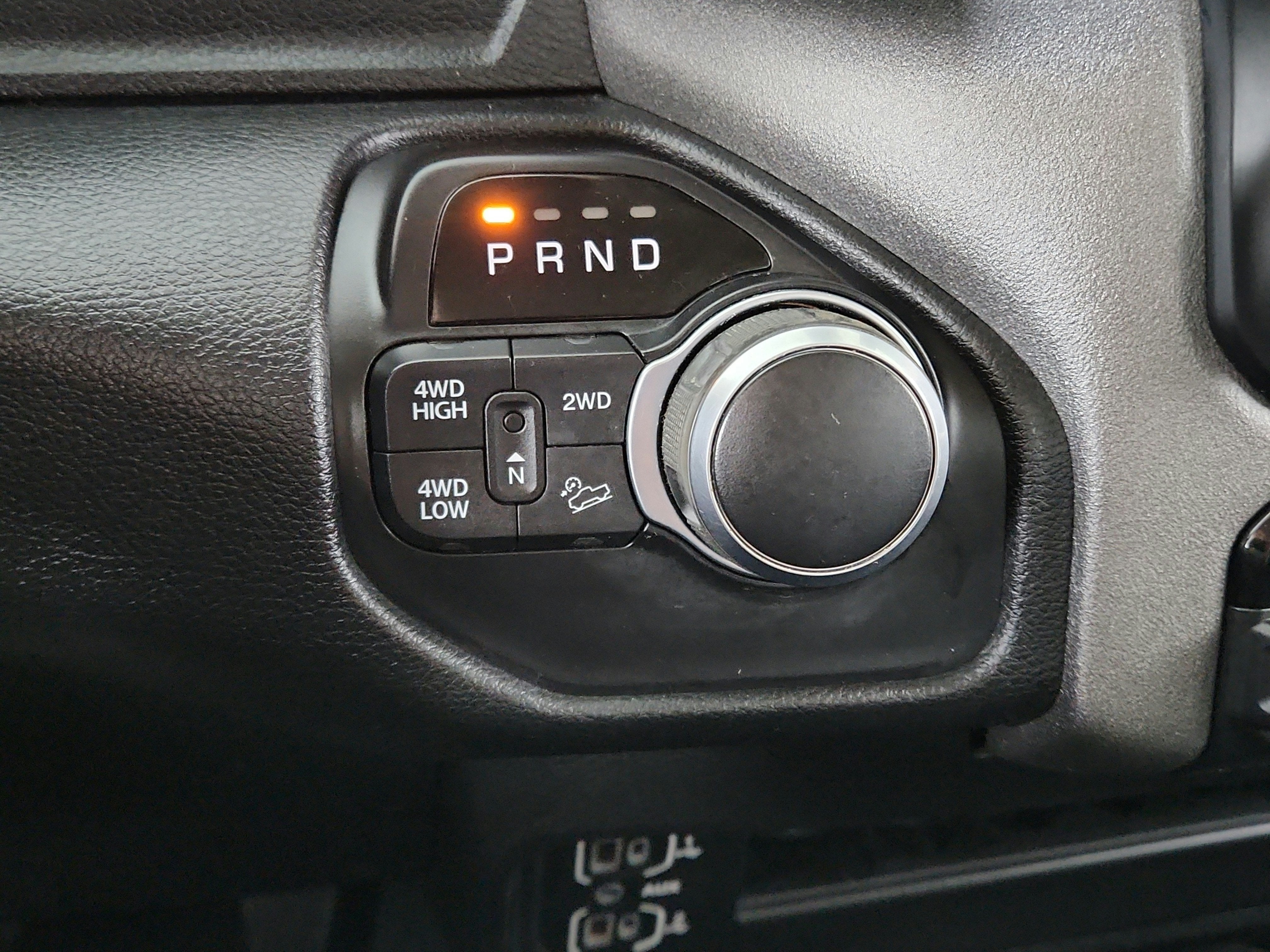 2019 RAM 2500 Tradesman Crew Cab 4x4 6'4' Box