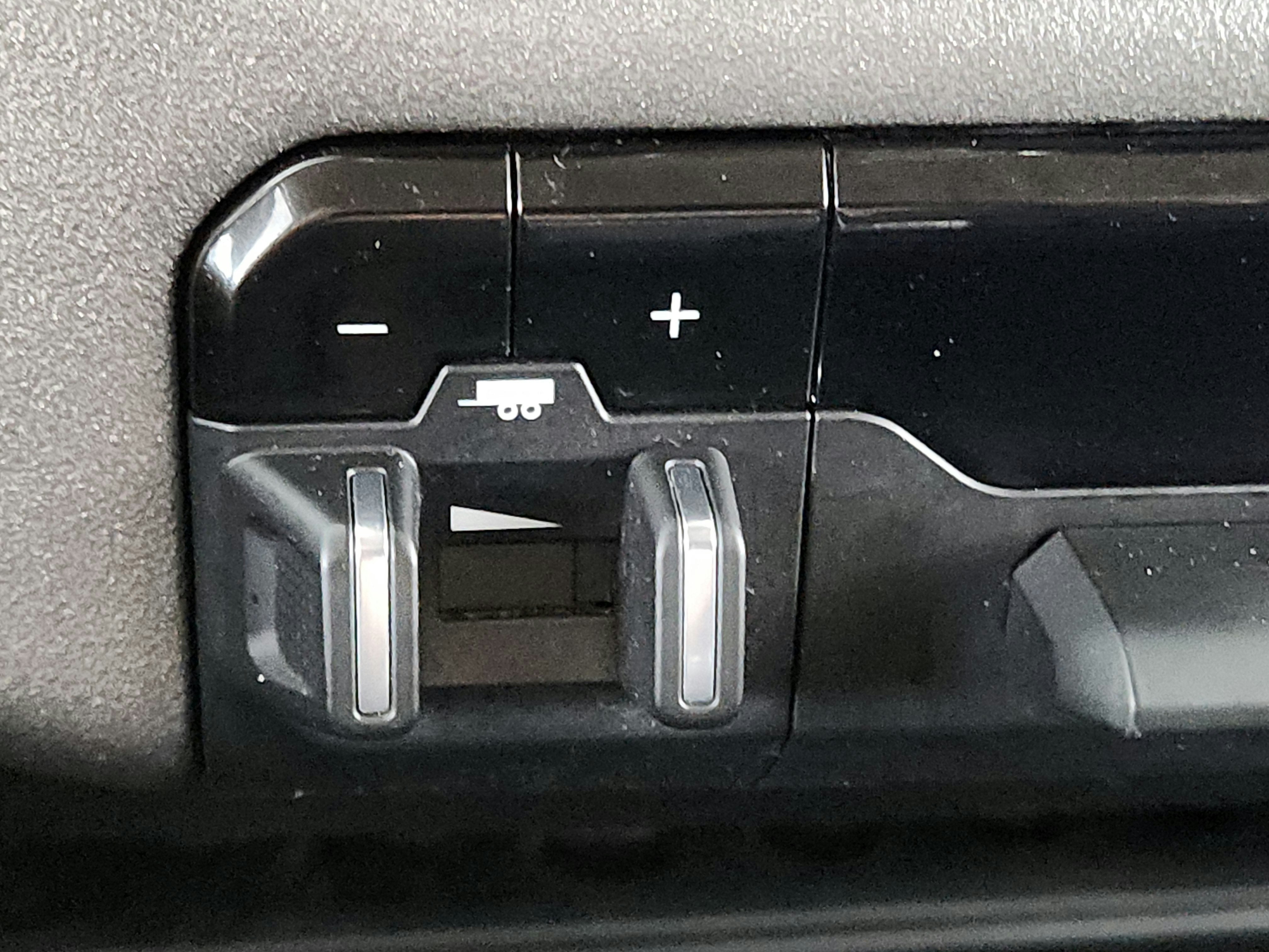 2019 RAM 2500 Tradesman Crew Cab 4x4 6'4' Box