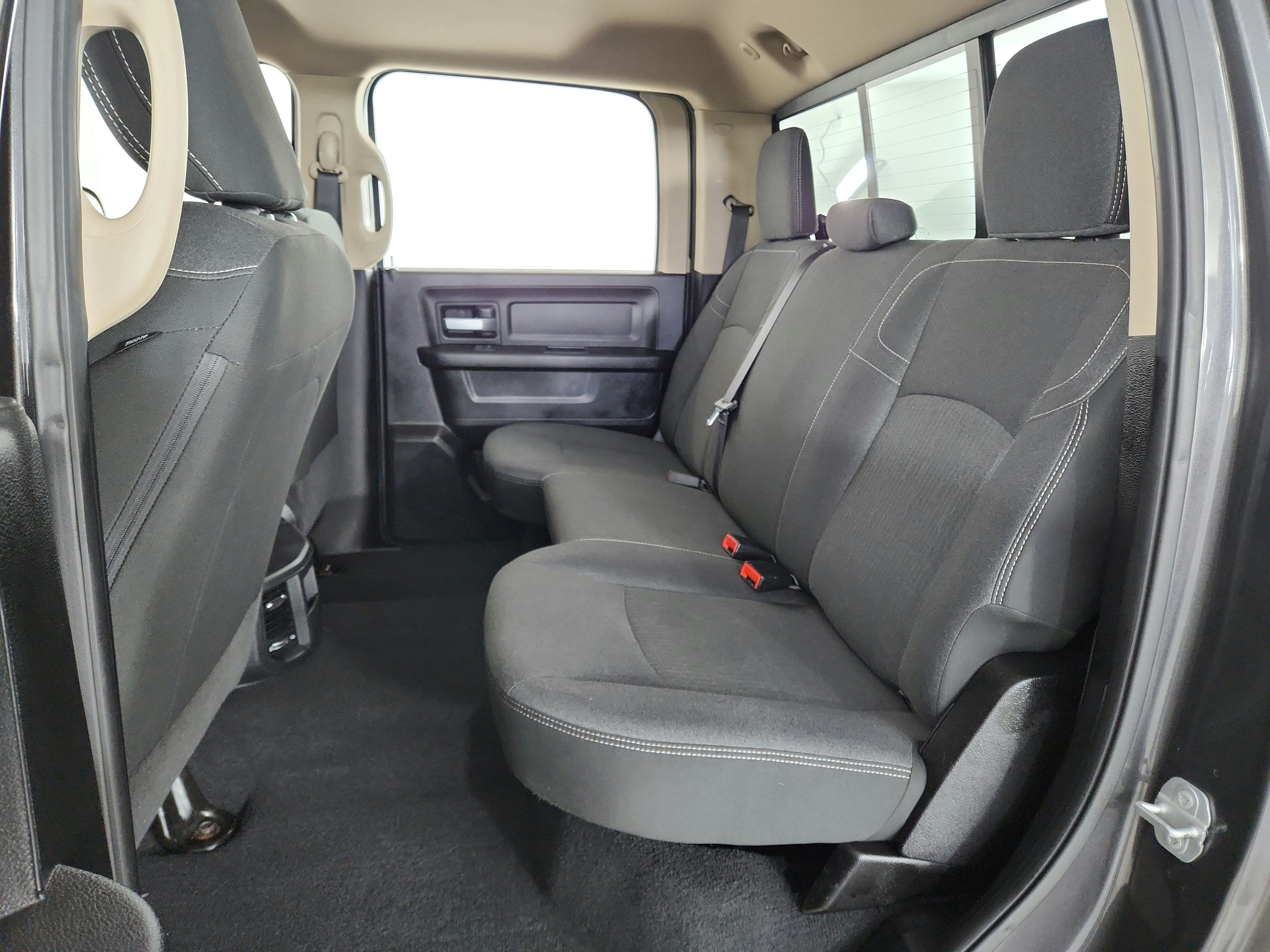 2019 RAM 2500 Tradesman Crew Cab 4x4 6'4' Box
