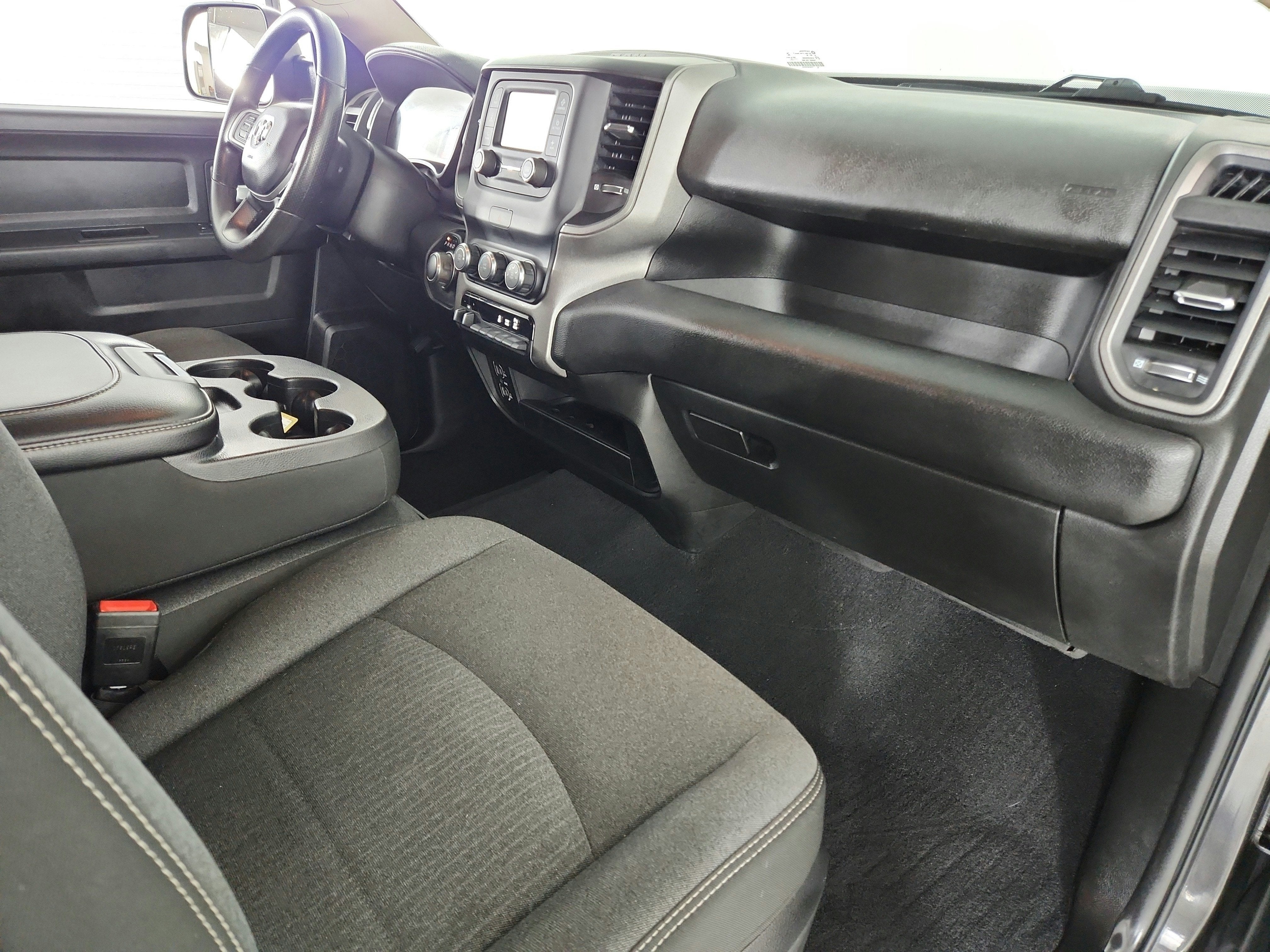 2019 RAM 2500 Tradesman Crew Cab 4x4 6'4' Box