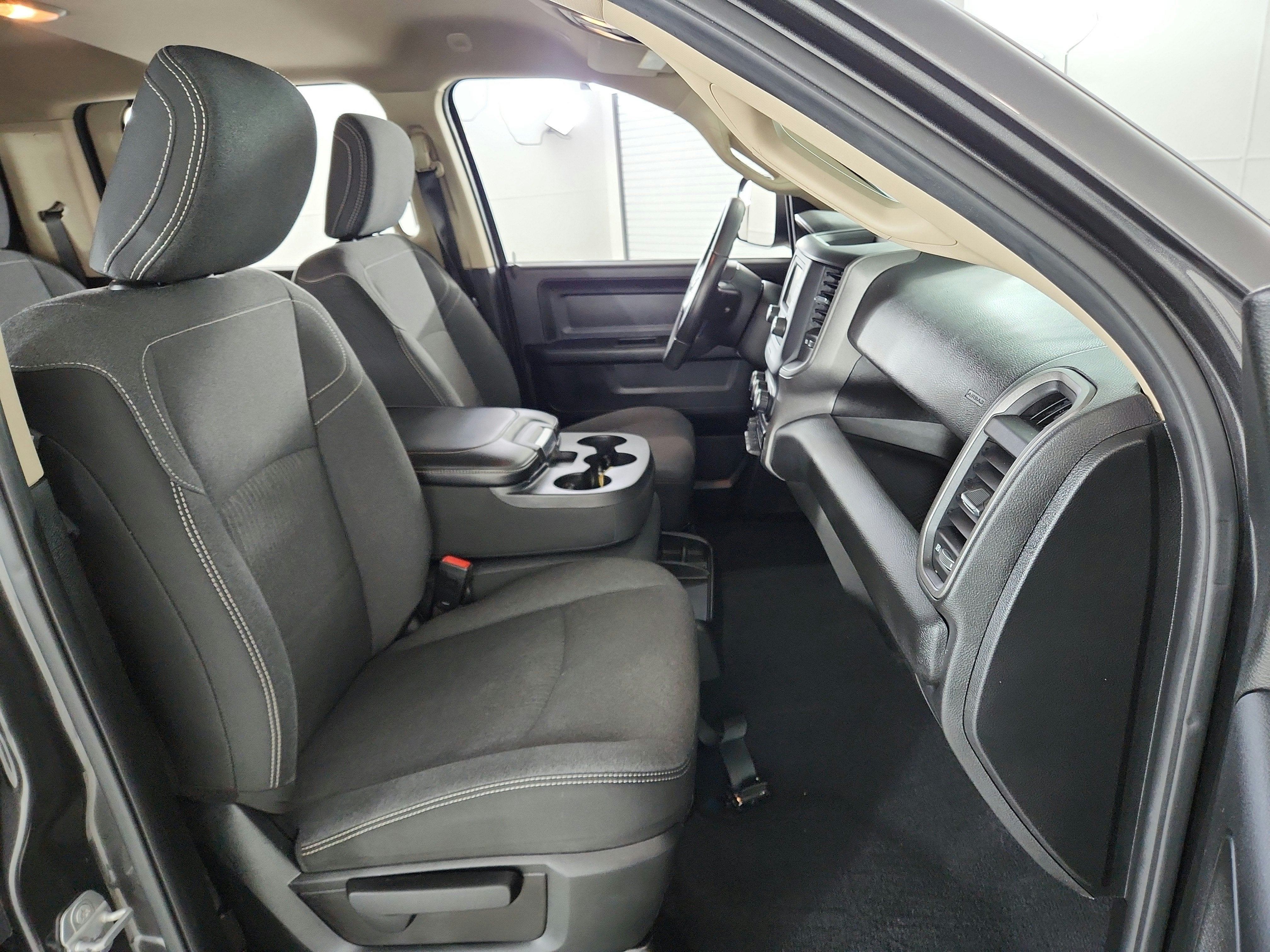2019 RAM 2500 Tradesman Crew Cab 4x4 6'4' Box