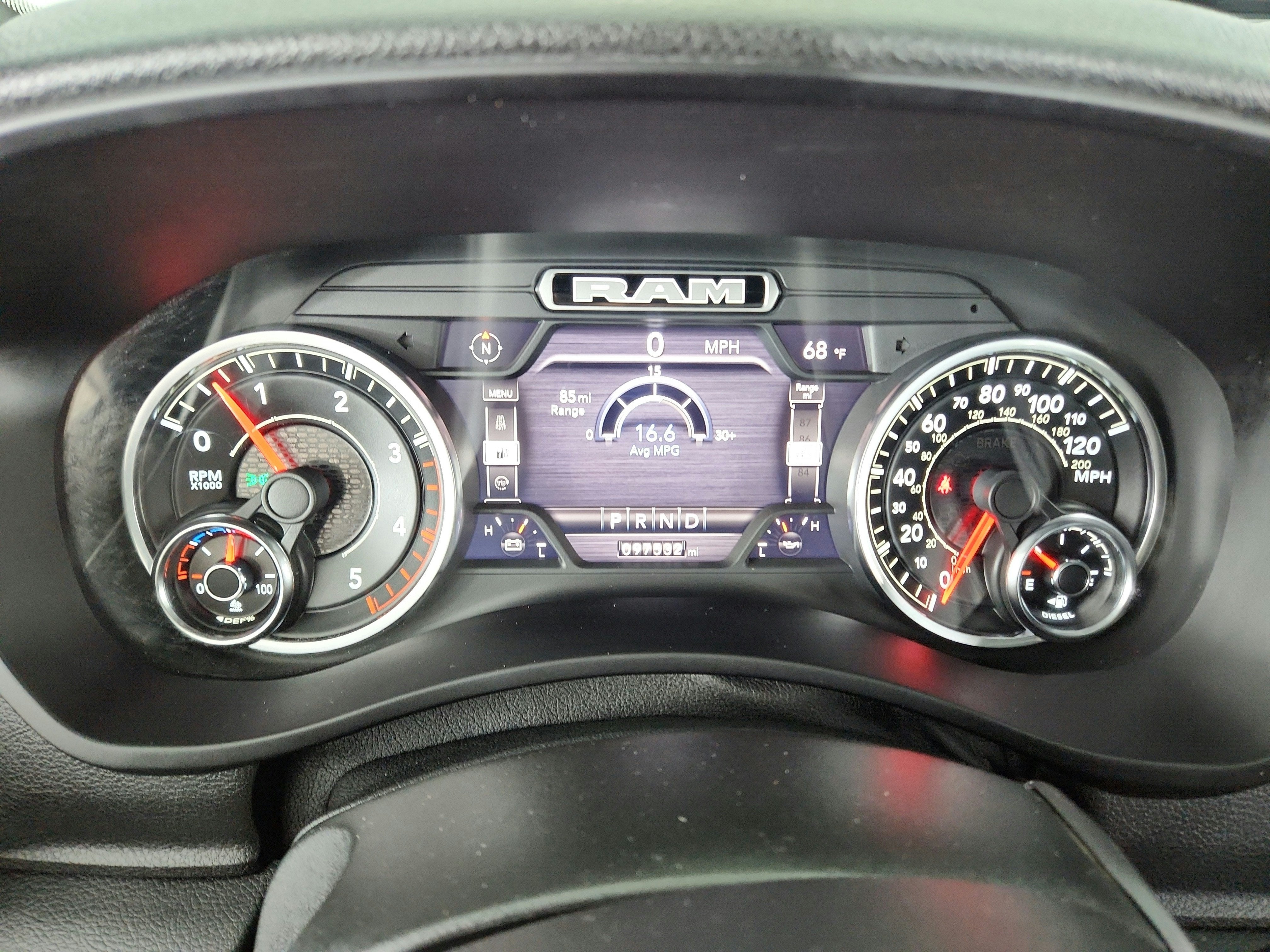2022 RAM 2500 Tradesman Crew Cab 4x4 6'4' Box