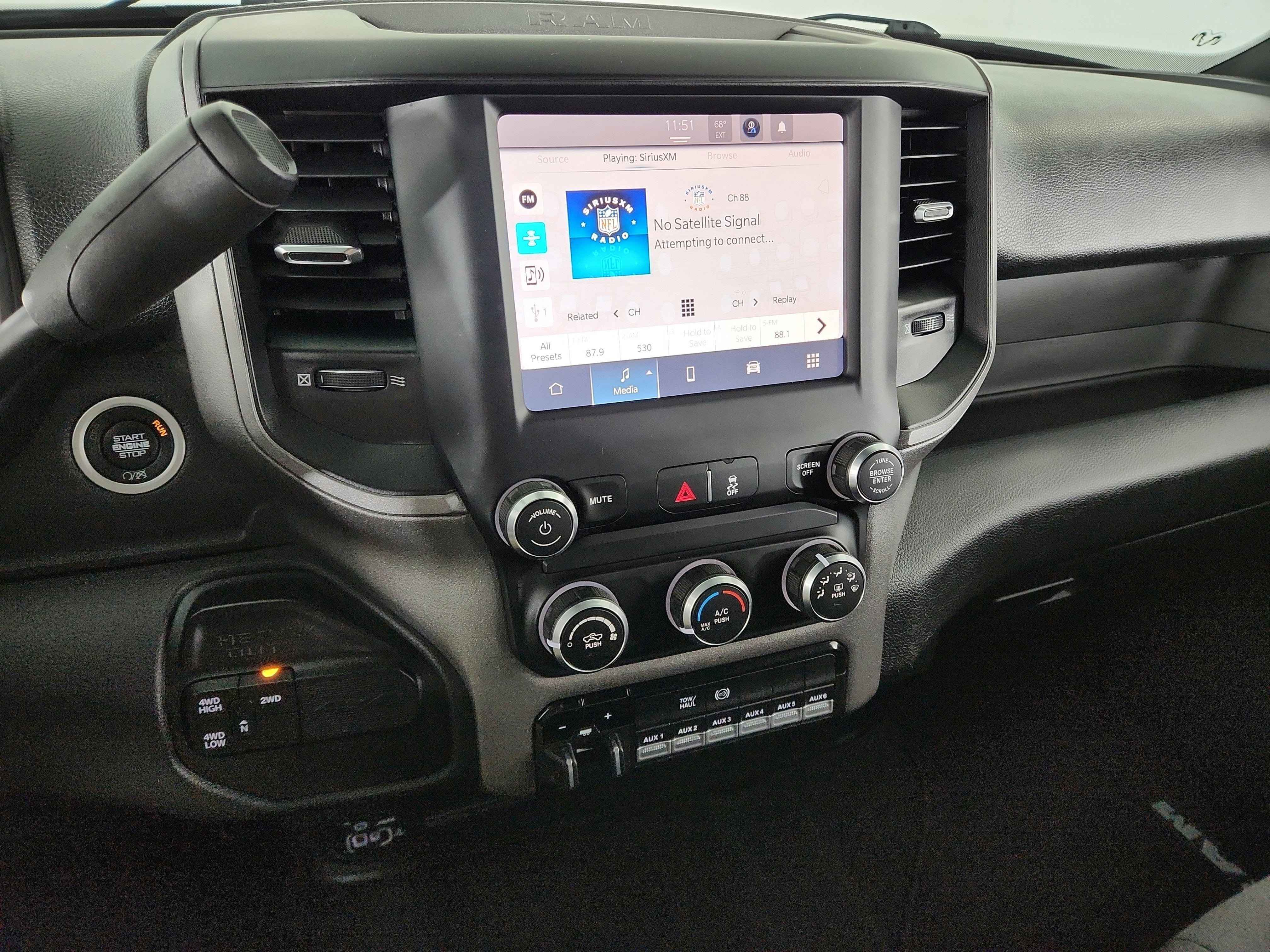 2022 RAM 2500 Tradesman Crew Cab 4x4 6'4' Box
