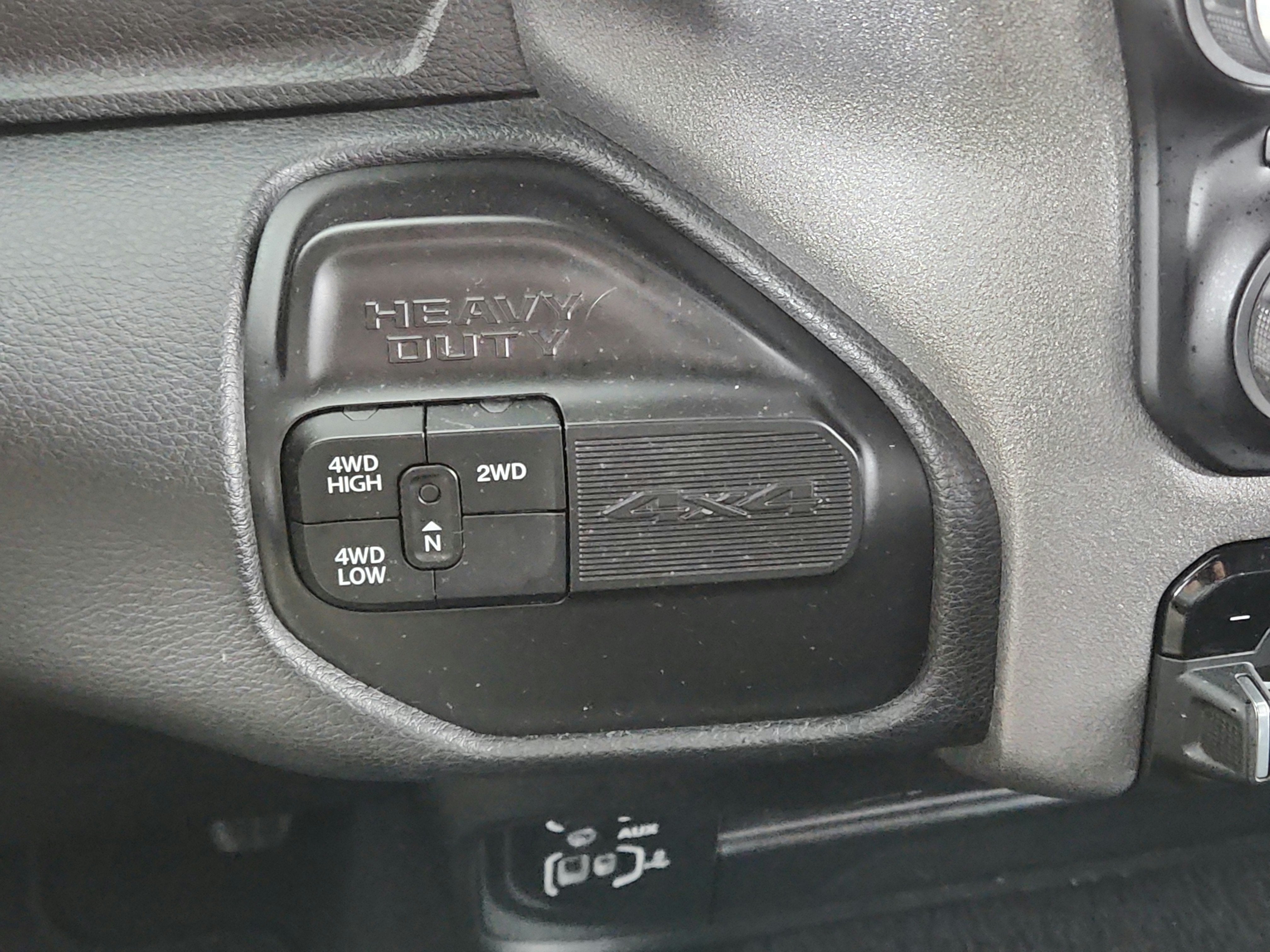 2022 RAM 2500 Tradesman Crew Cab 4x4 6'4' Box