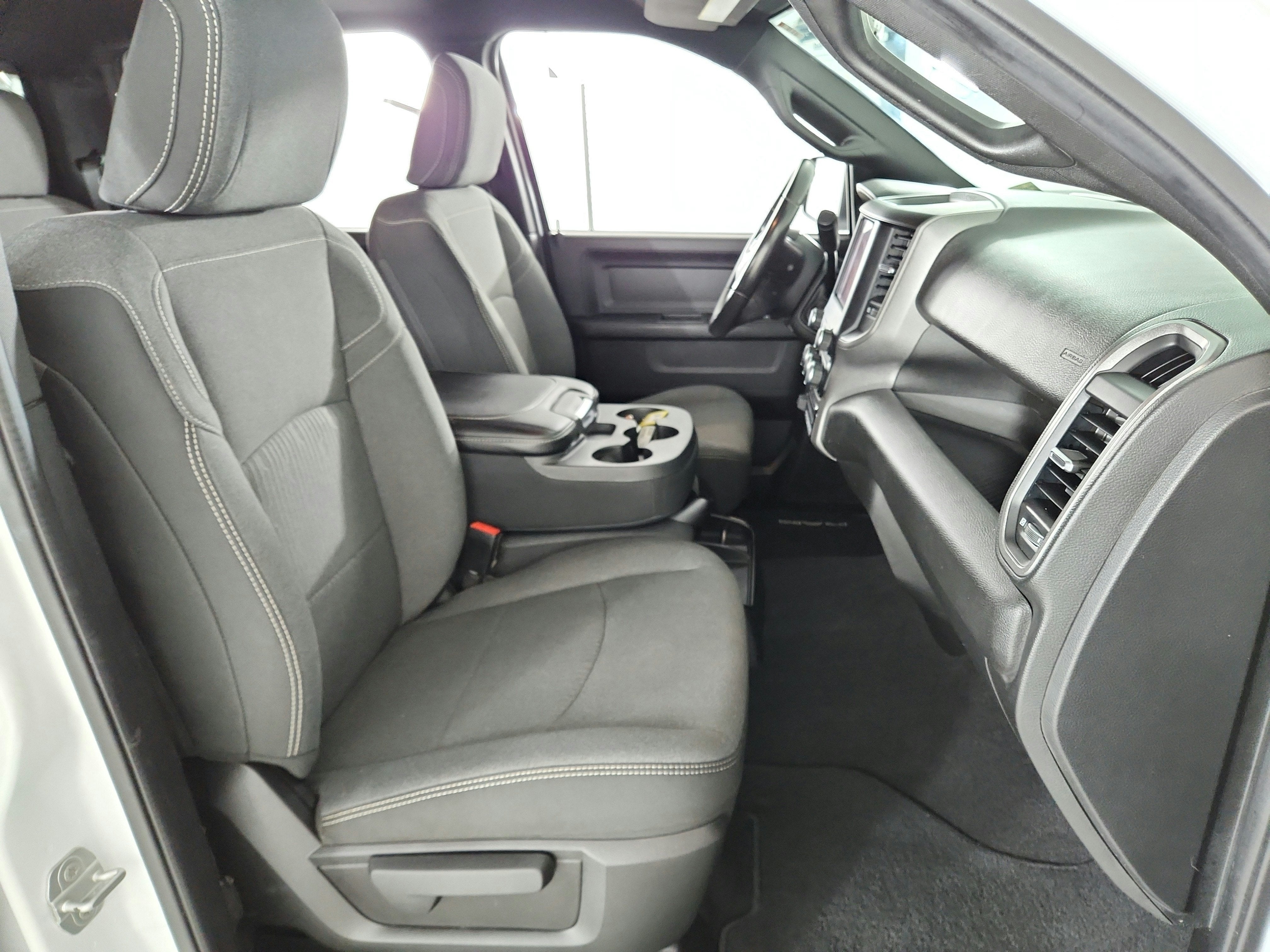 2022 RAM 2500 Tradesman Crew Cab 4x4 6'4' Box