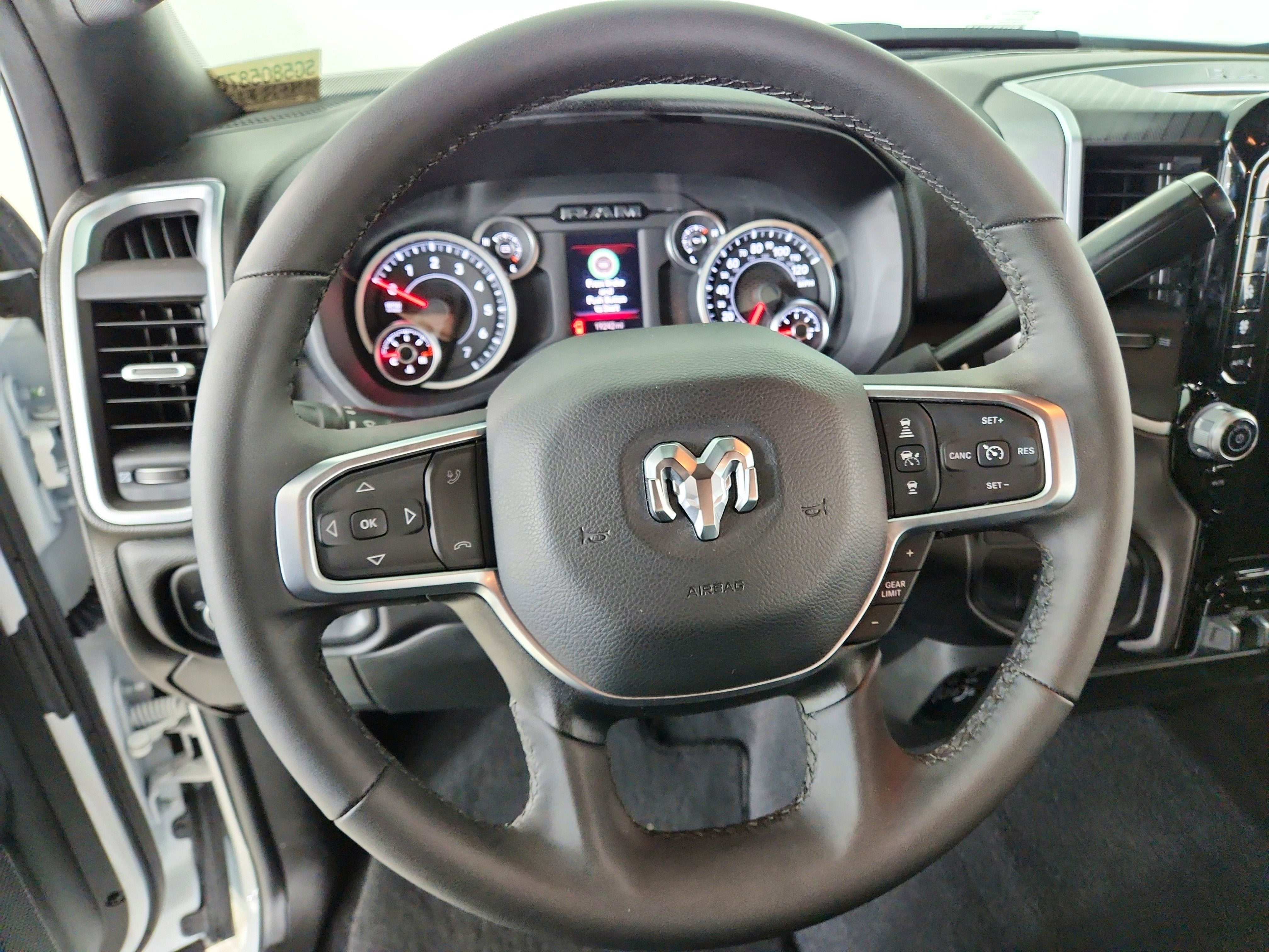 2025 RAM 2500 Big Horn Crew Cab 4x4 6'4' Box