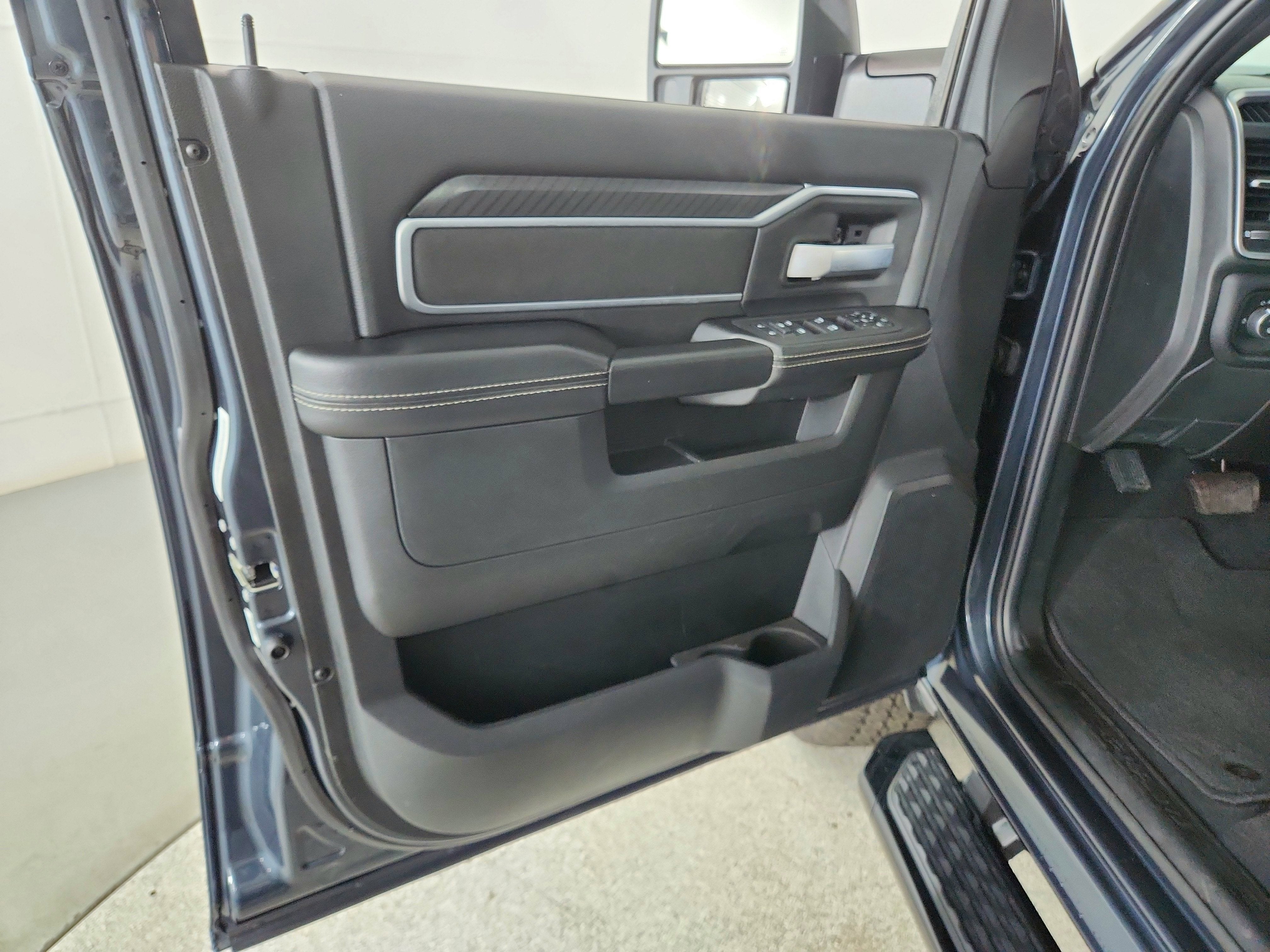 2025 RAM 2500 Big Horn Crew Cab 4x4 6'4' Box