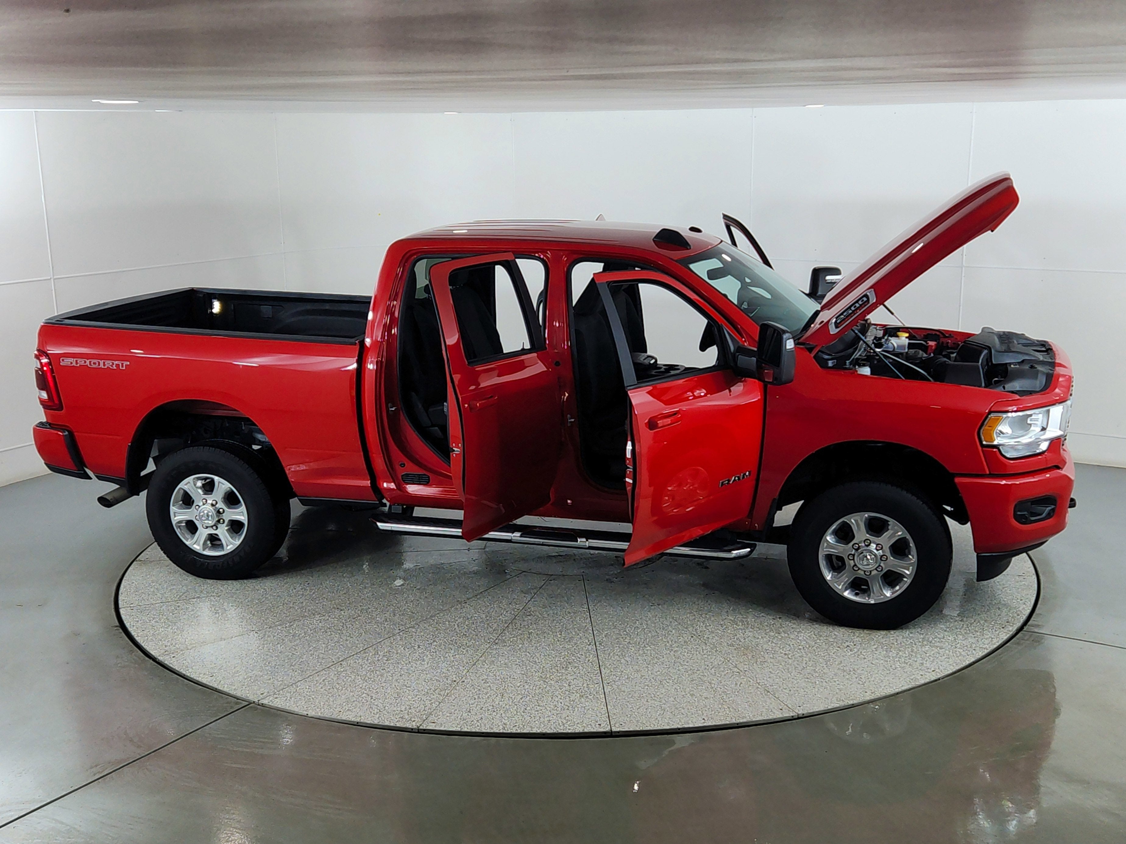 2024 RAM 2500 Big Horn Crew Cab 4x4 6'4' Box