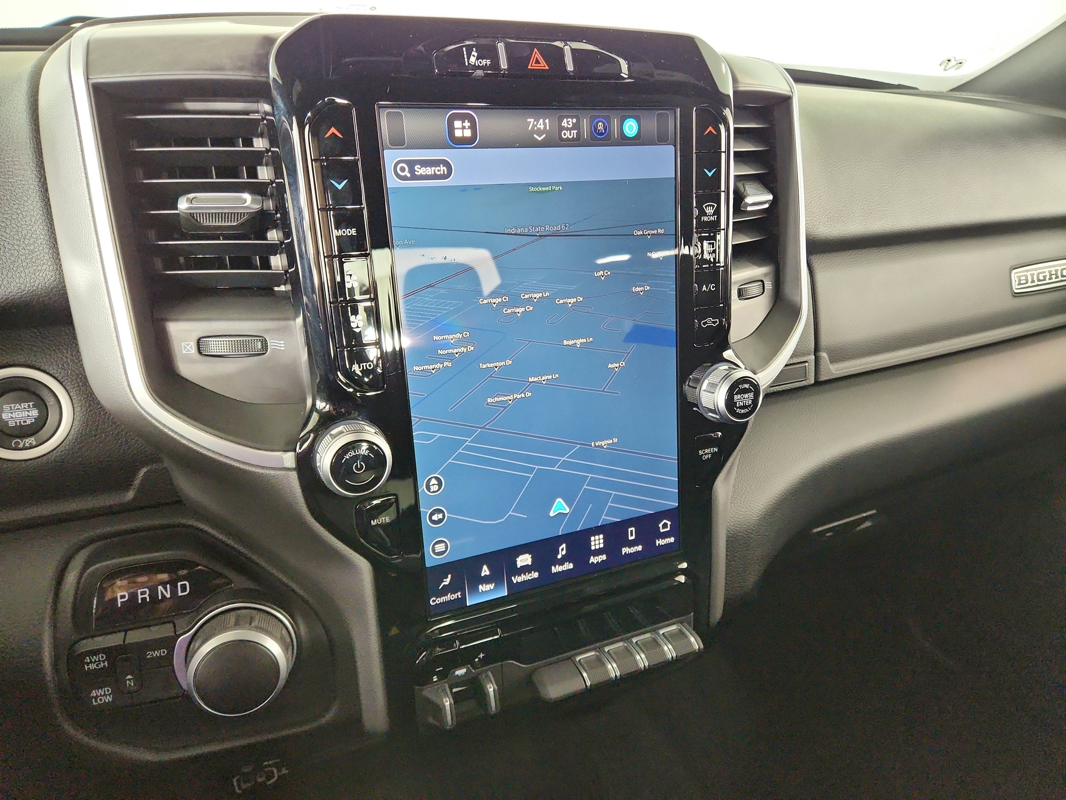 2024 RAM 2500 Big Horn Crew Cab 4x4 6'4' Box