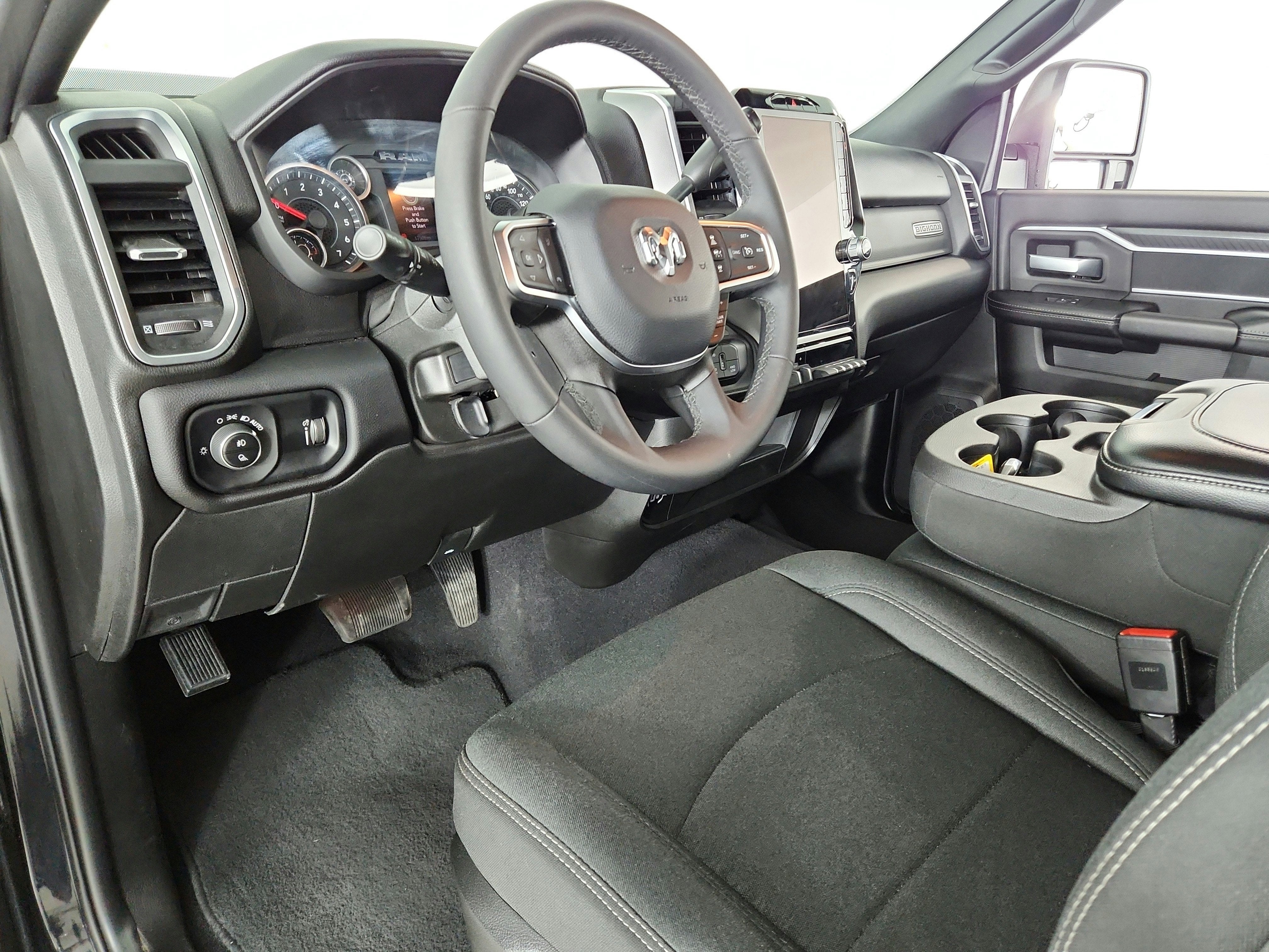 2025 RAM 2500 Big Horn Crew Cab 4x4 6'4' Box