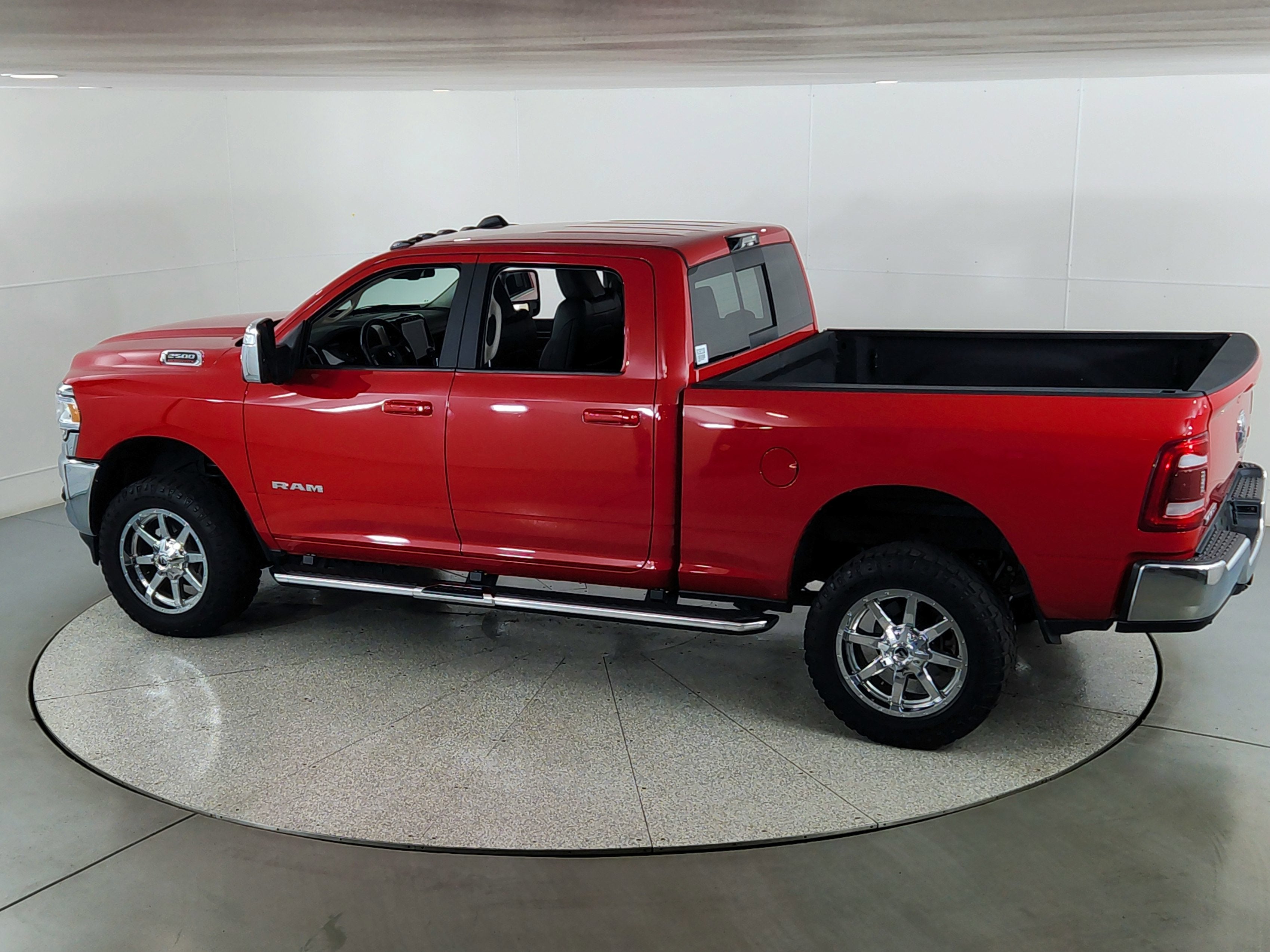 2024 RAM 2500 Laramie Crew Cab 4x4 6'4' Box