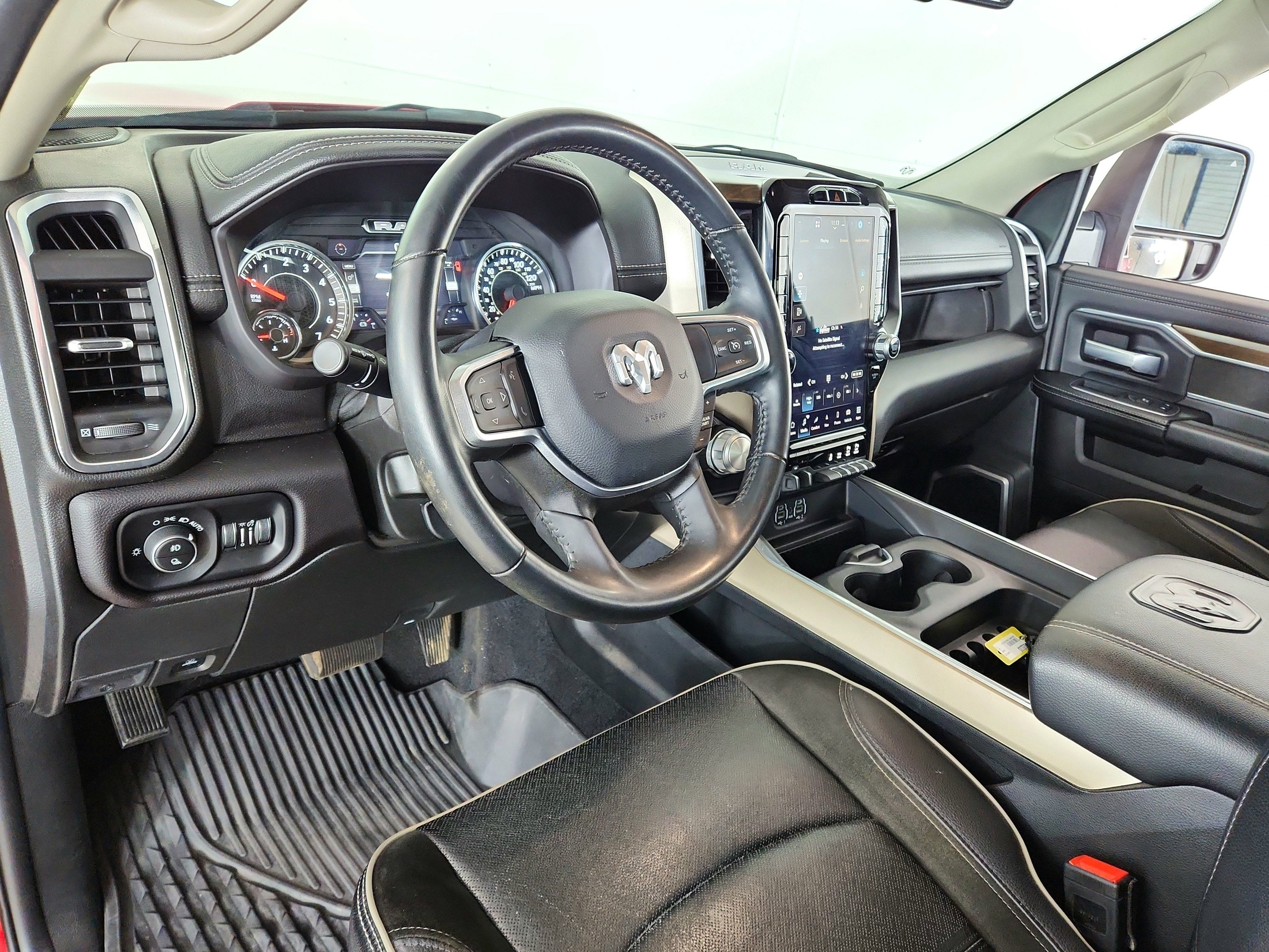 2024 RAM 2500 Laramie Crew Cab 4x4 6'4' Box