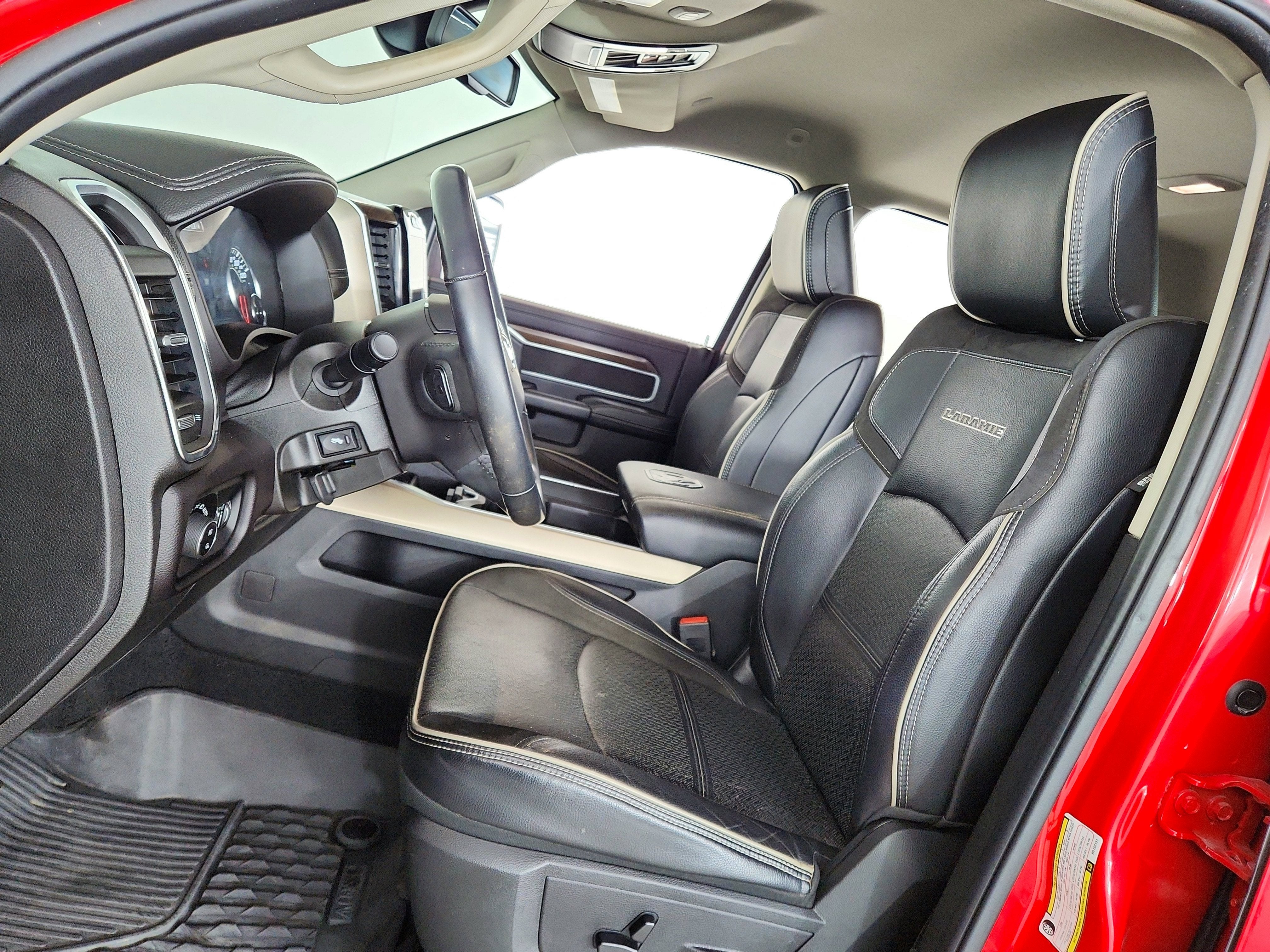 2024 RAM 2500 Laramie Crew Cab 4x4 6'4' Box