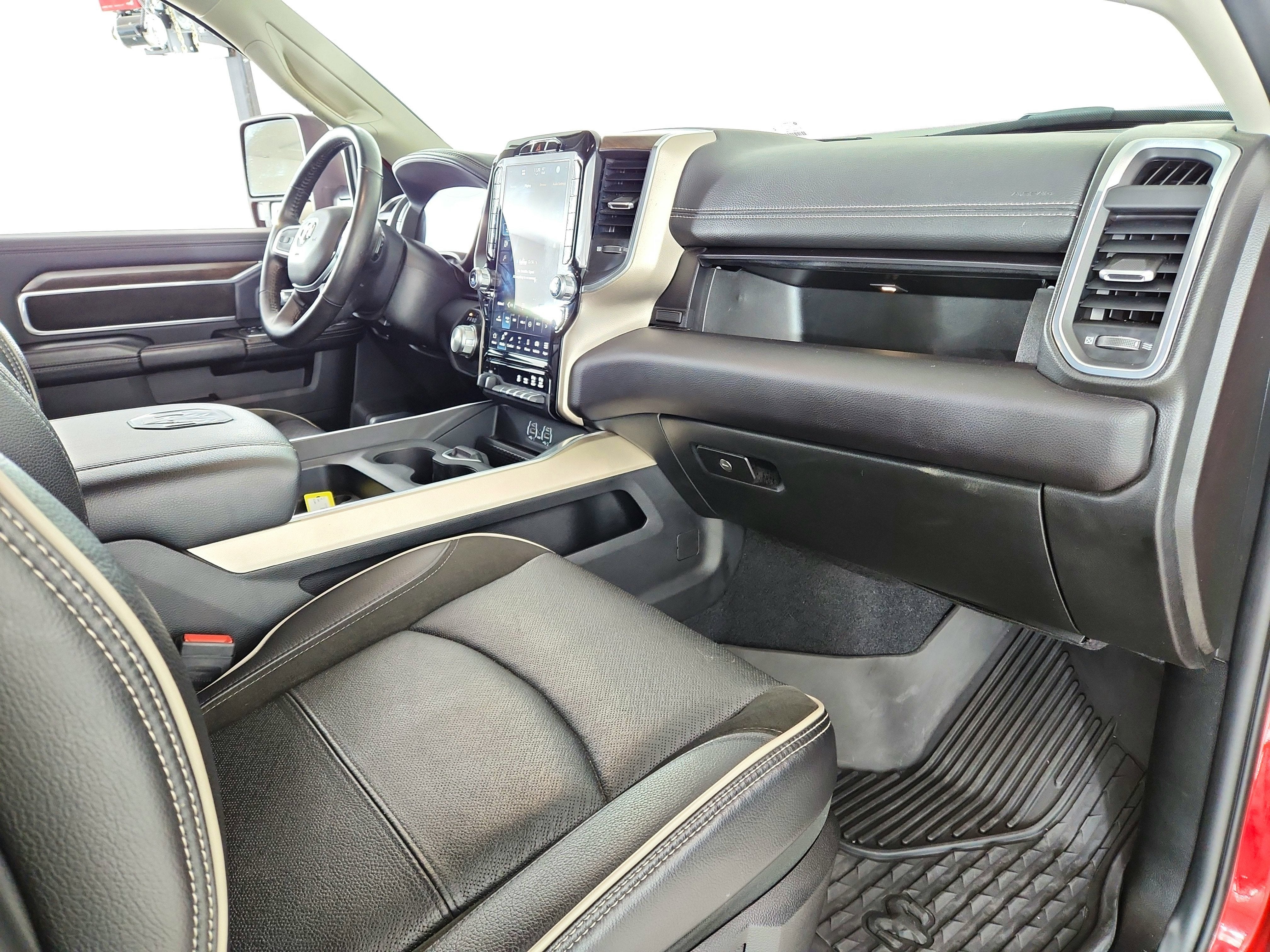 2024 RAM 2500 Laramie Crew Cab 4x4 6'4' Box