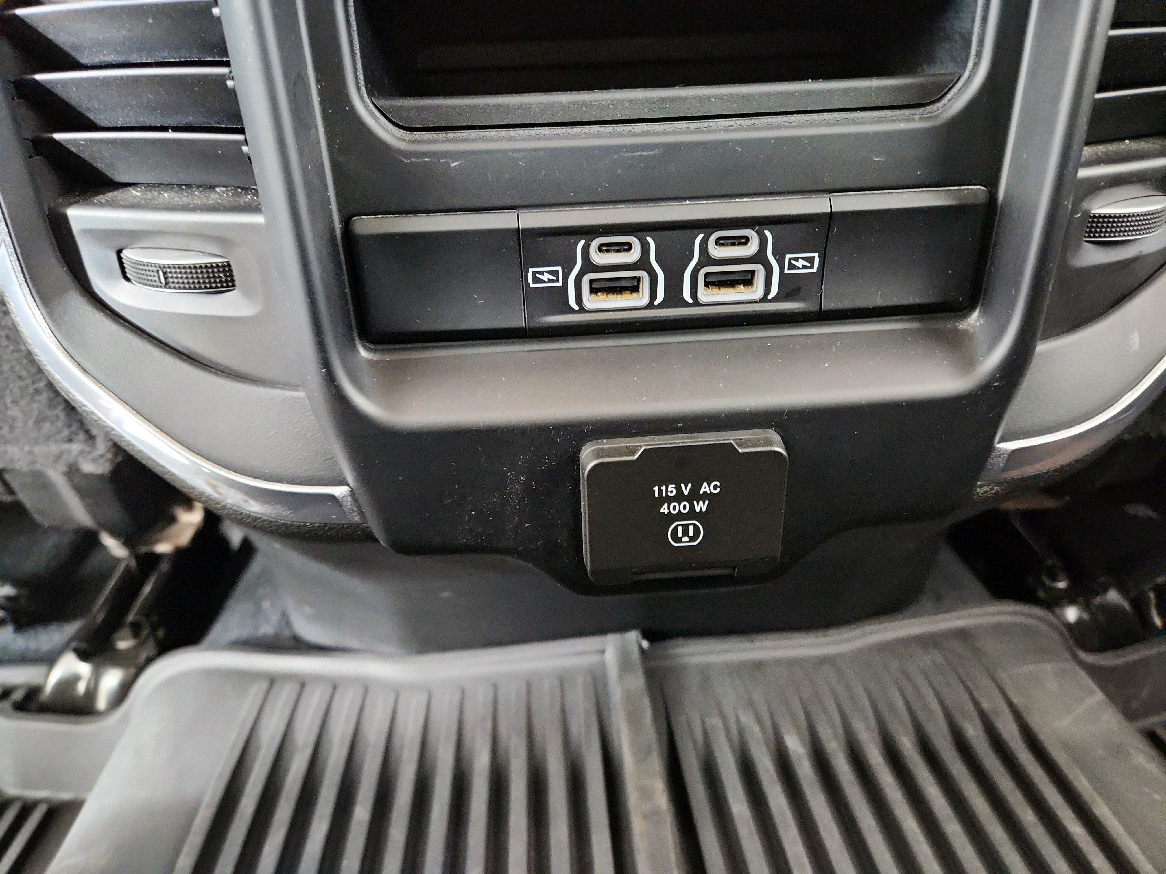 2024 RAM 2500 Laramie Crew Cab 4x4 6'4' Box