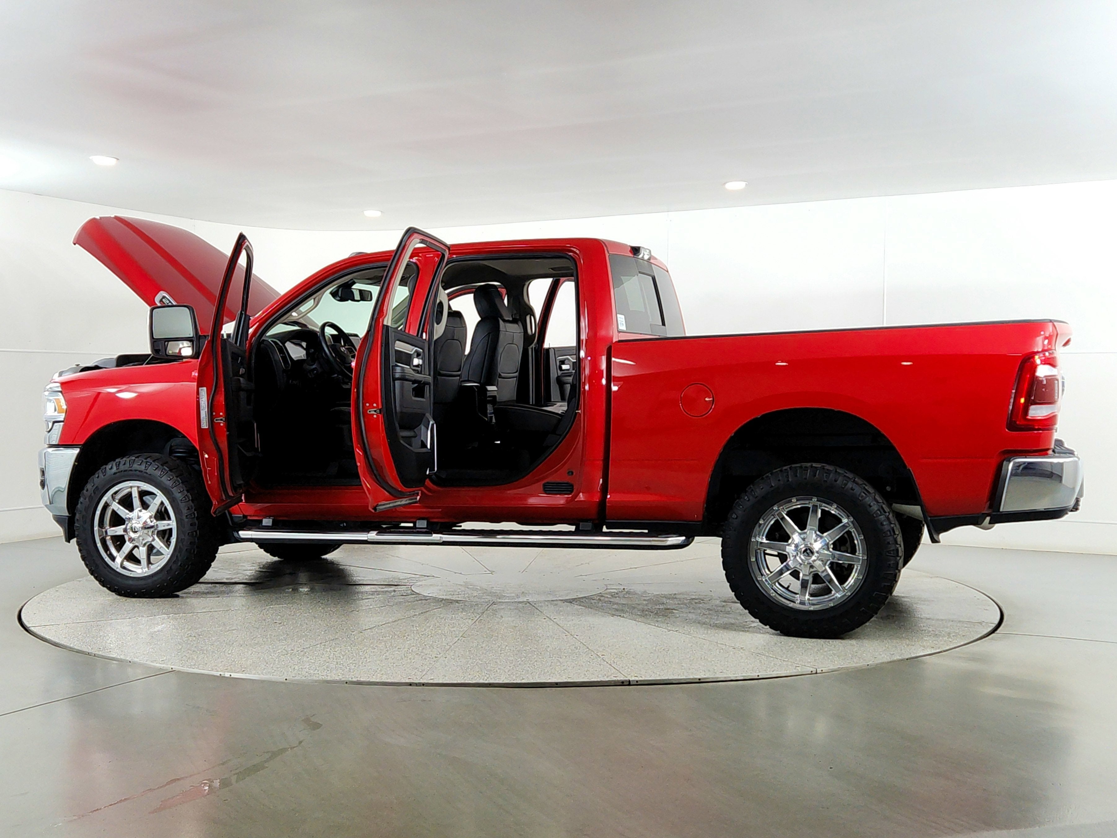 2024 RAM 2500 Laramie Crew Cab 4x4 6'4' Box