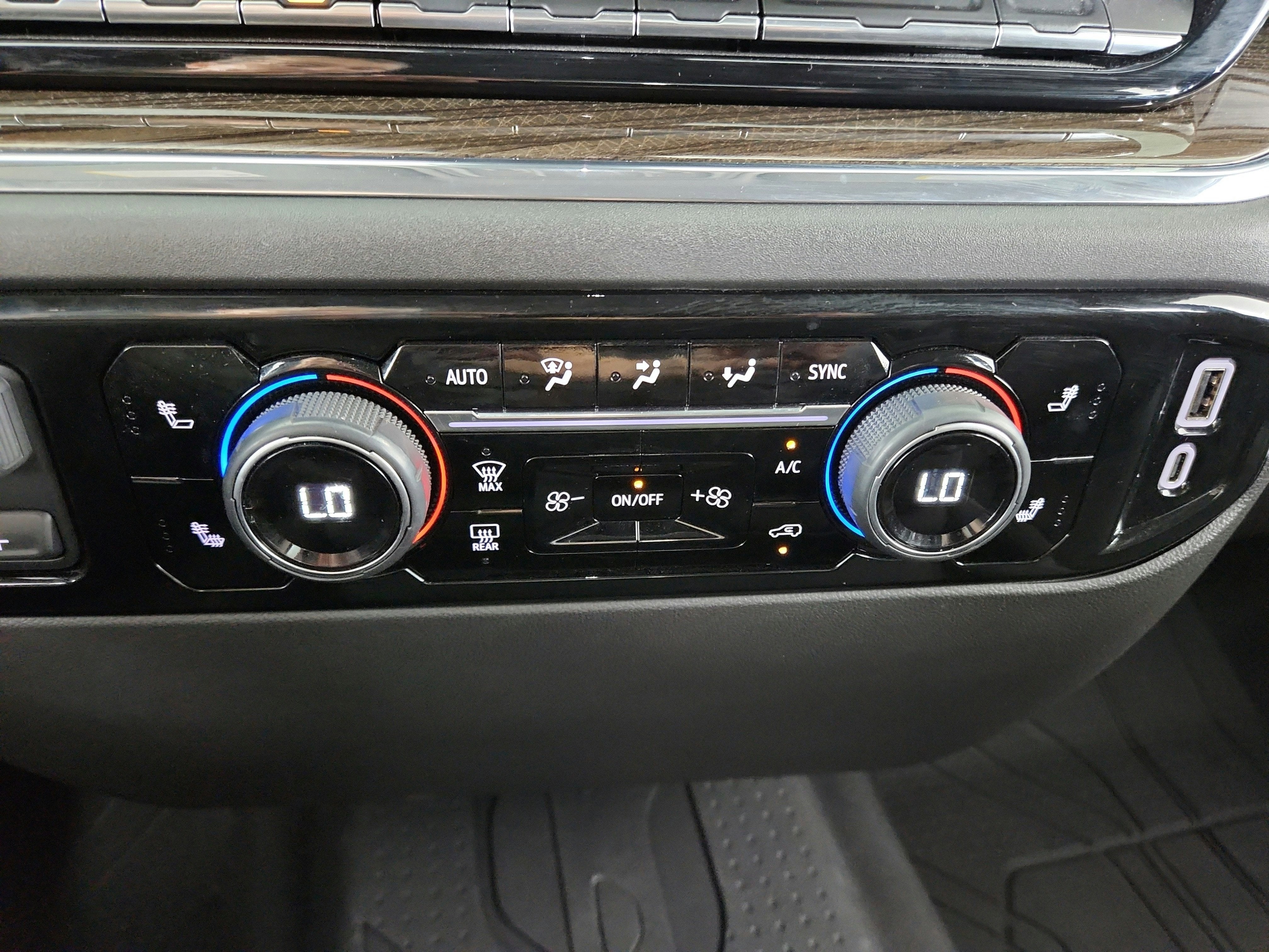 2024 Chevrolet Silverado 1500 4WD Crew Cab Short Bed LT