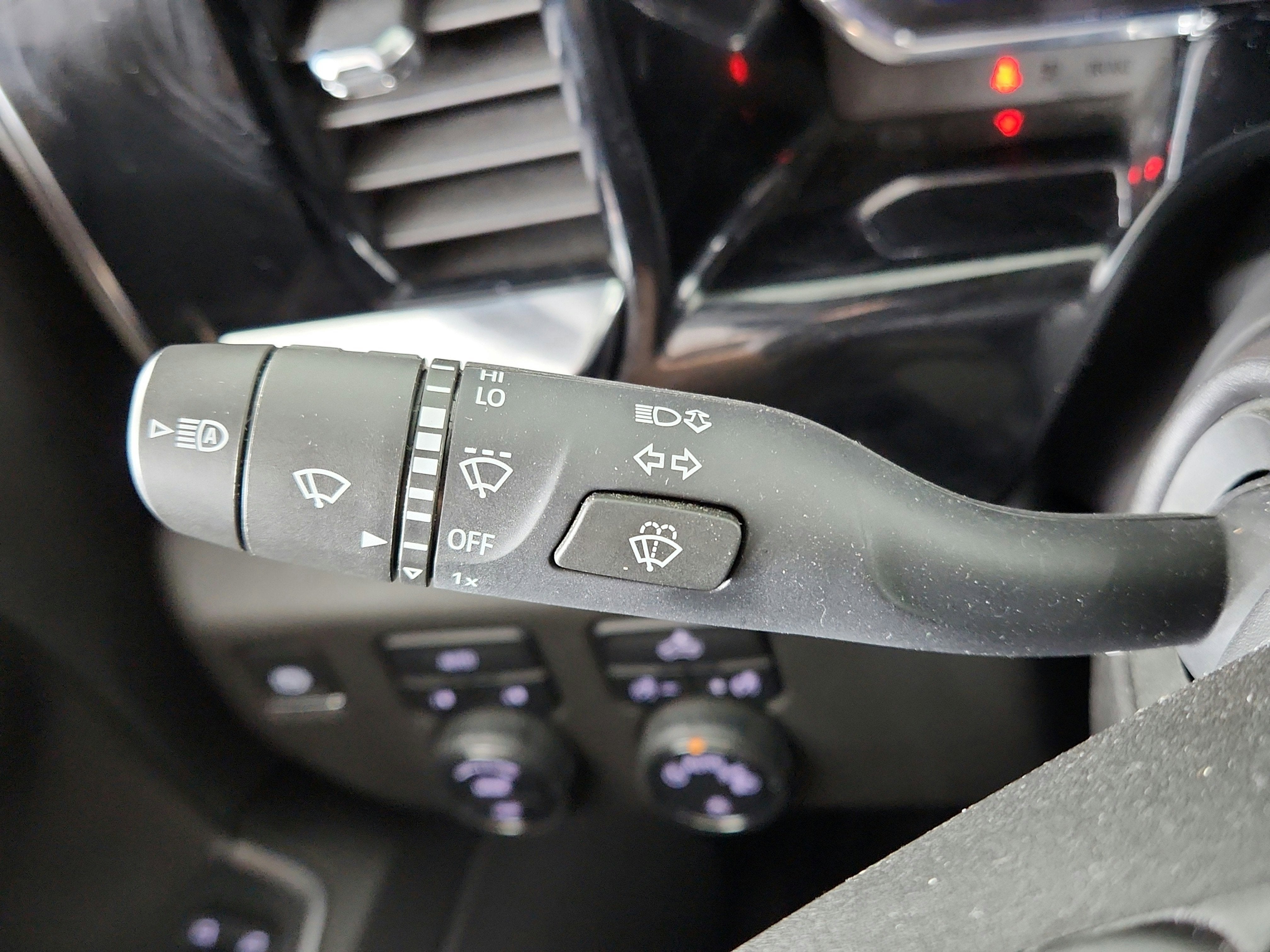 2024 Chevrolet Silverado 1500 4WD Crew Cab Short Bed LT