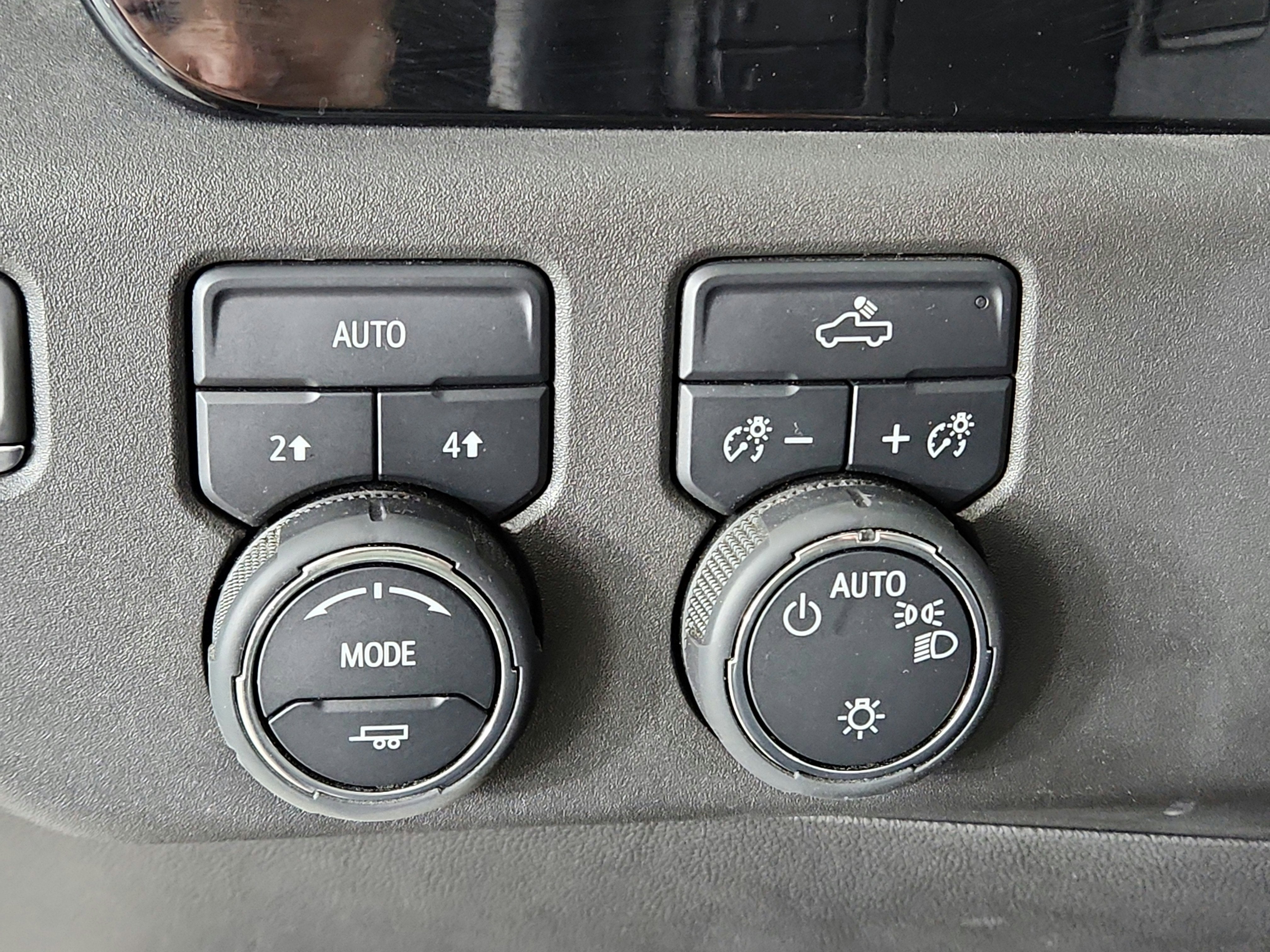 2024 Chevrolet Silverado 1500 4WD Crew Cab Short Bed LT